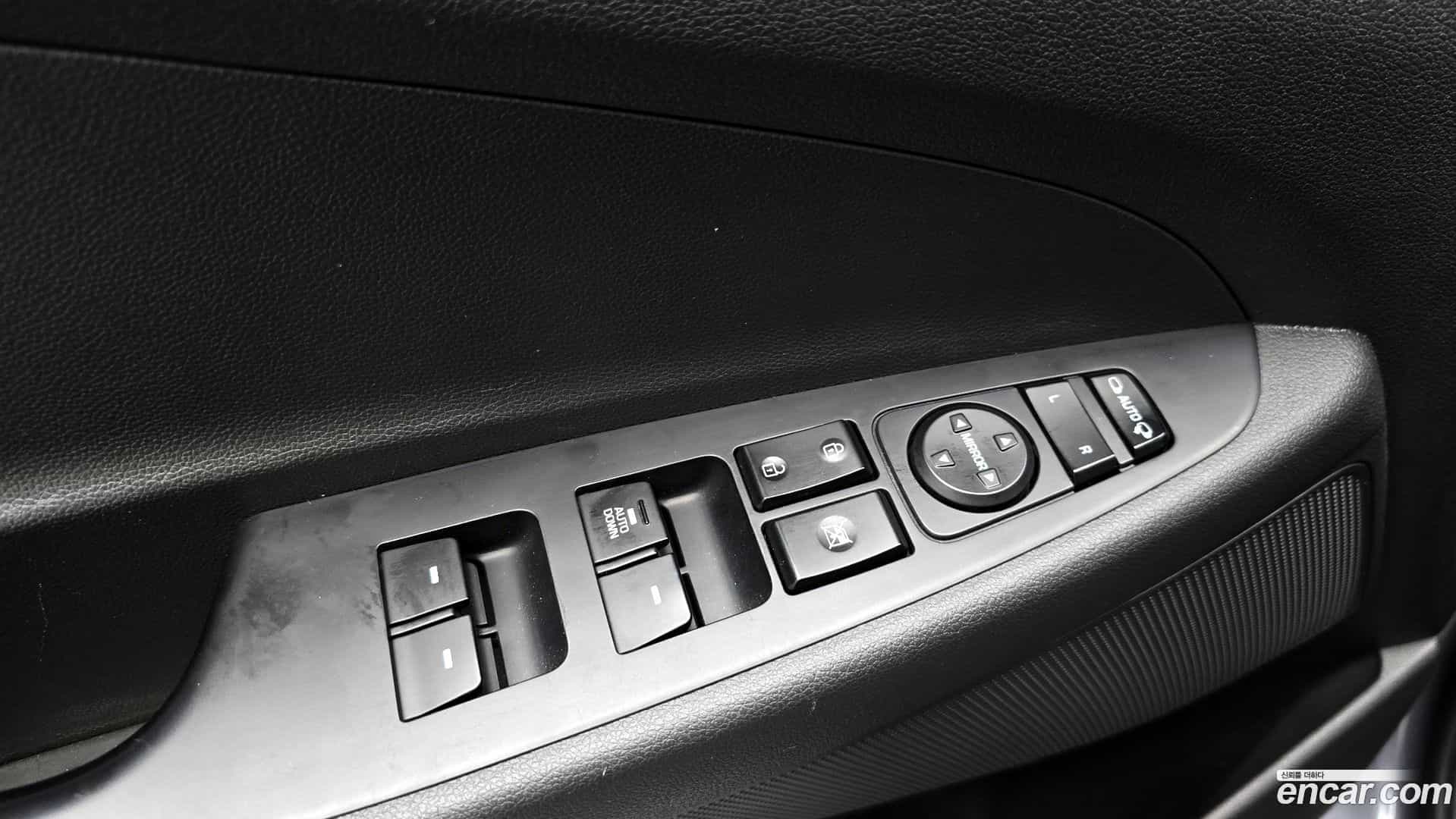 Tucson Hyundai 2018.5-OPTION-022