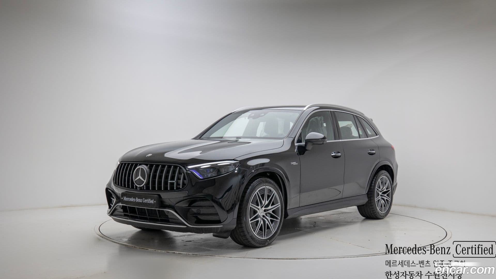 Main__Slider__Photo:GLC-Class Mercedes-Benz 2025.9-0