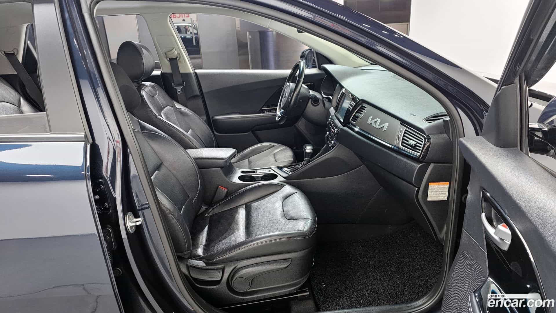 Niro Kia 2016.3-INNER-010