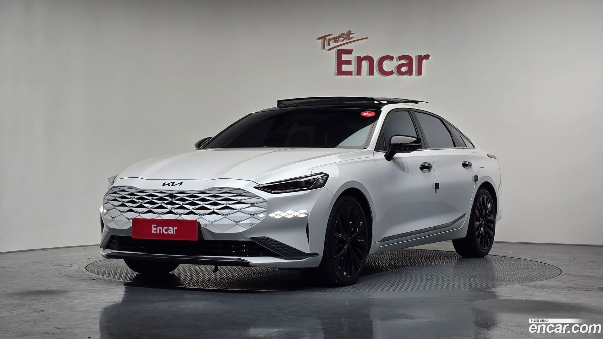 Main__Slider__Photo:K8 Kia 2022.1-0