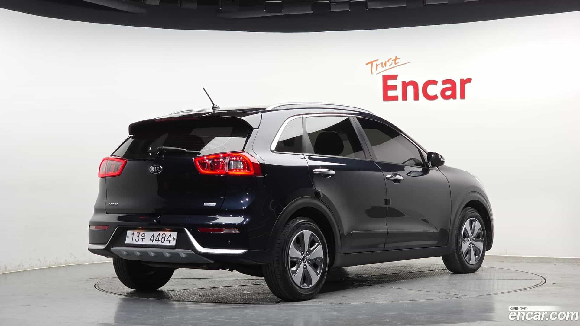 Niro Kia 2018.0-OUTER-002