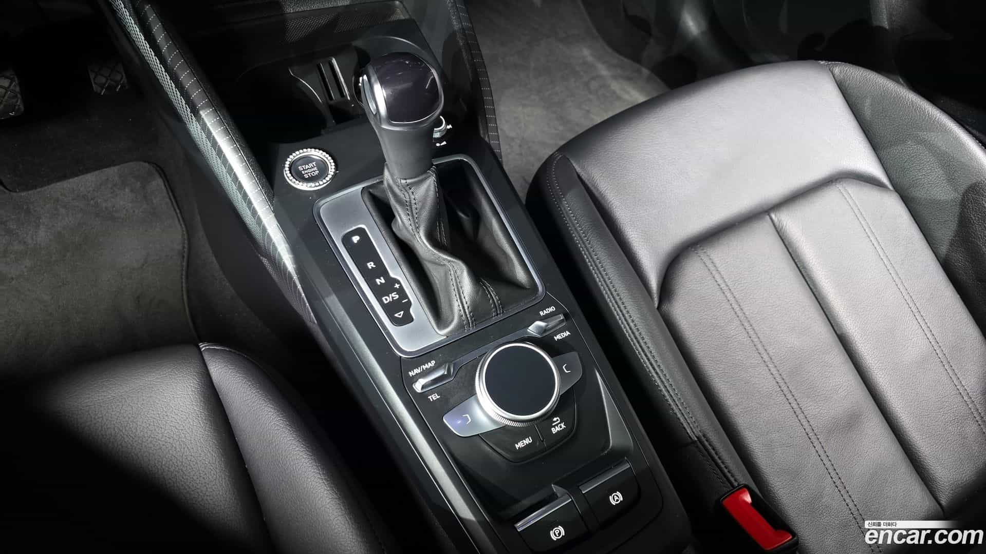 Q2 Audi 2023.10-INNER-009