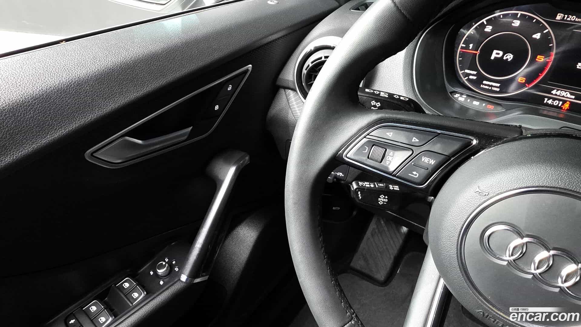 Q2 Audi 2023.10-OPTION-021