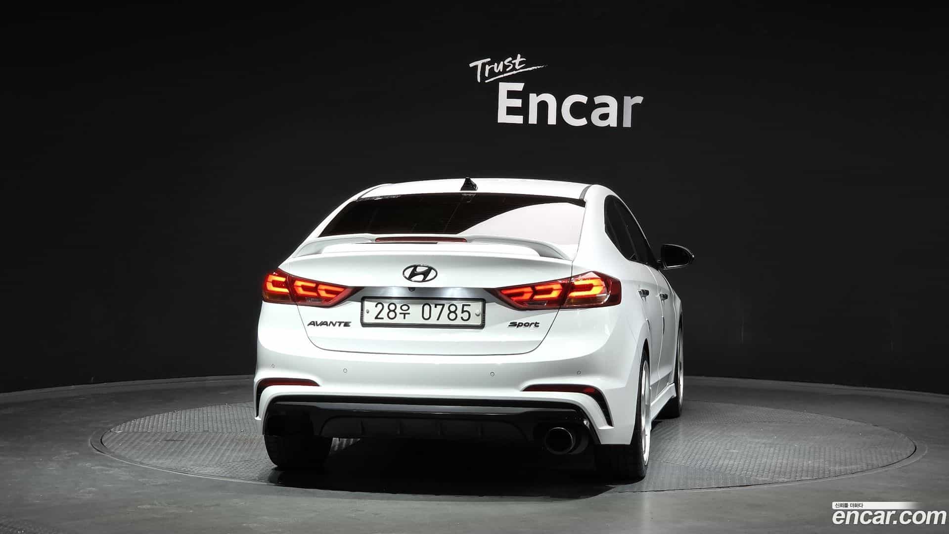 AVANTE Hyundai 2016.7-OUTER-004