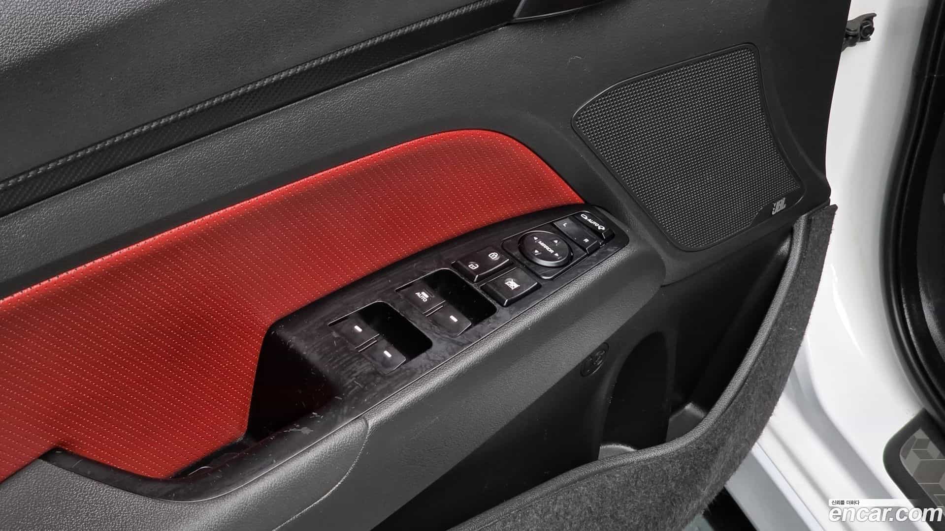AVANTE Hyundai 2016.7-OPTION-021
