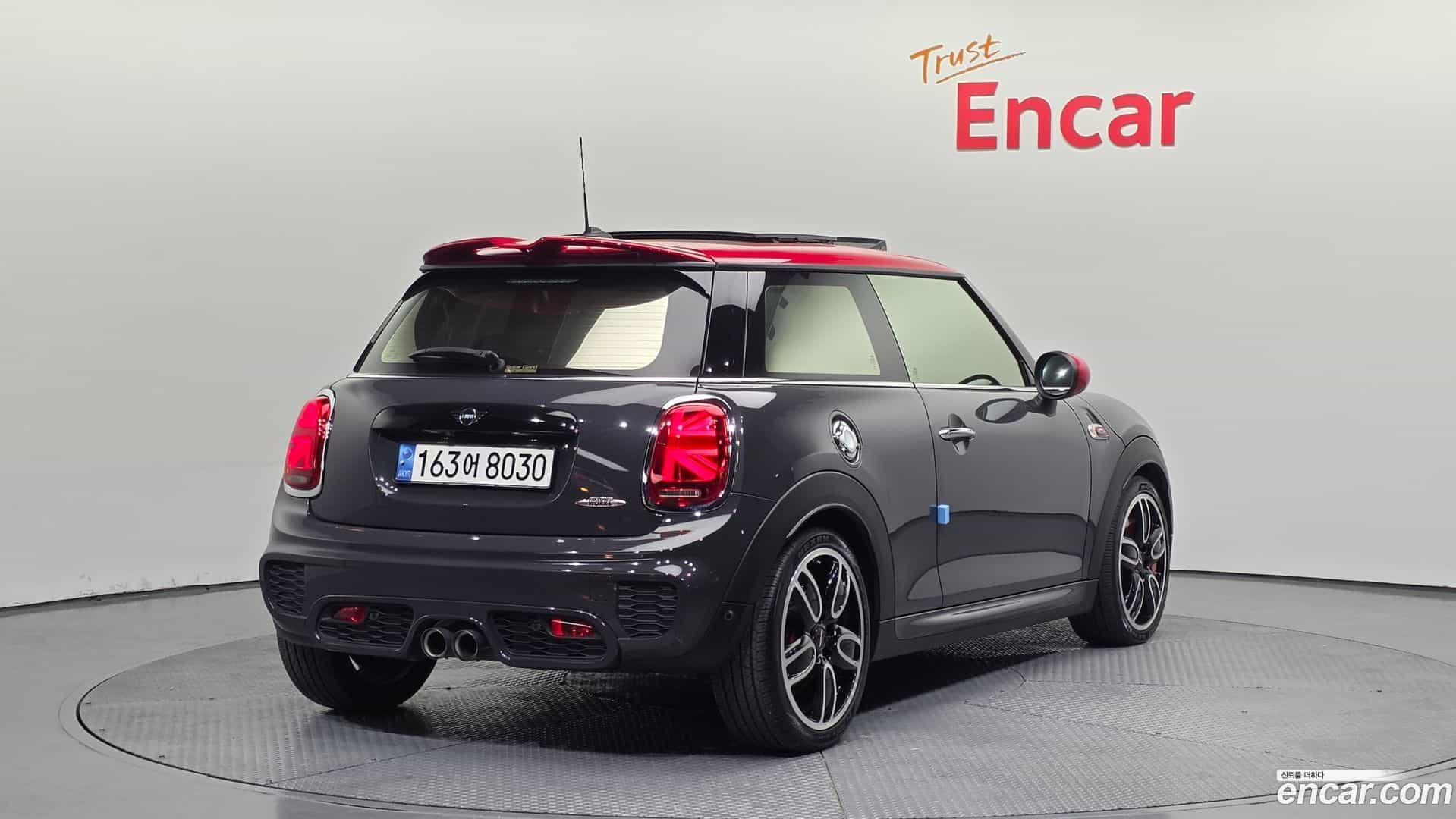 Cooper Mini 2019.2-OUTER-002