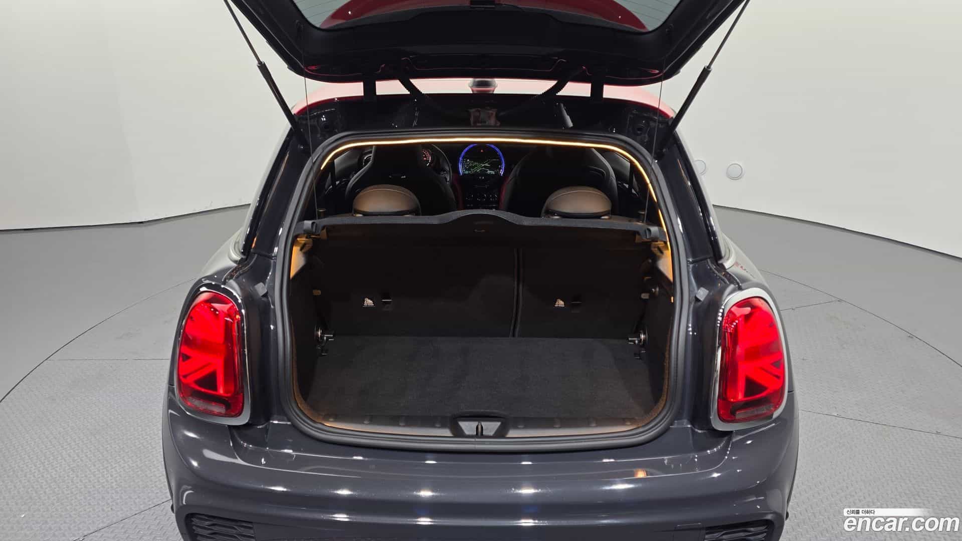 Cooper Mini 2019.2-OPTION-024