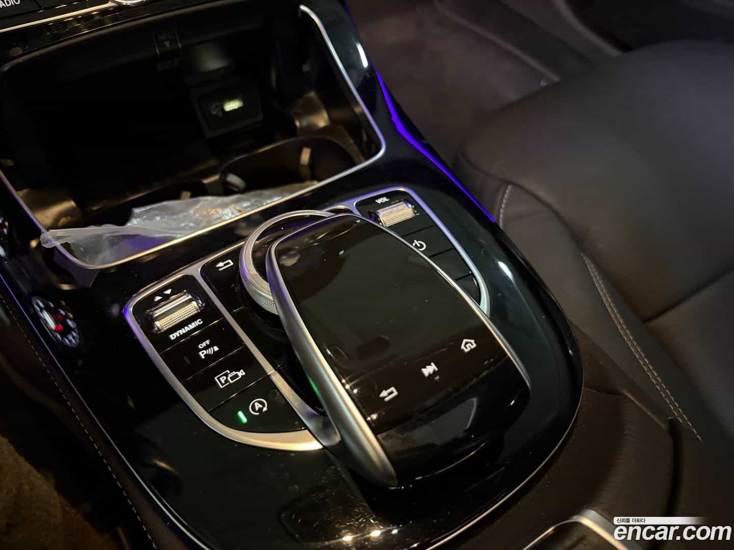 E-Class Mercedes-Benz 2019.3-OPTION-019