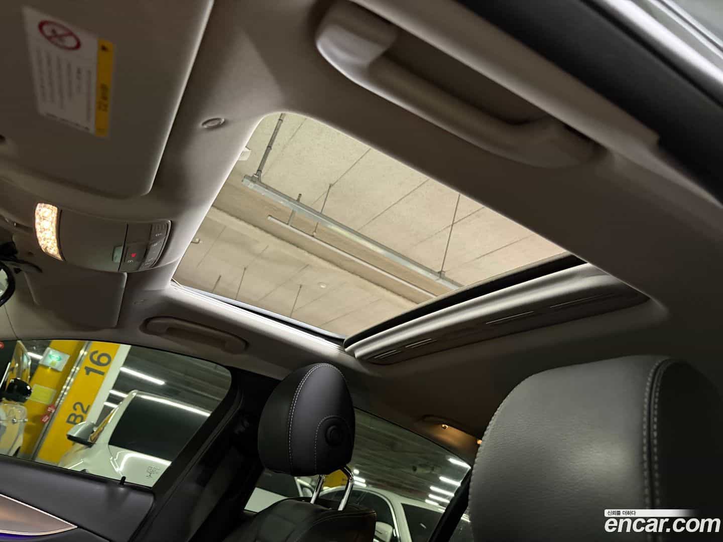 E-Class Mercedes-Benz 2019.3-OPTION-020