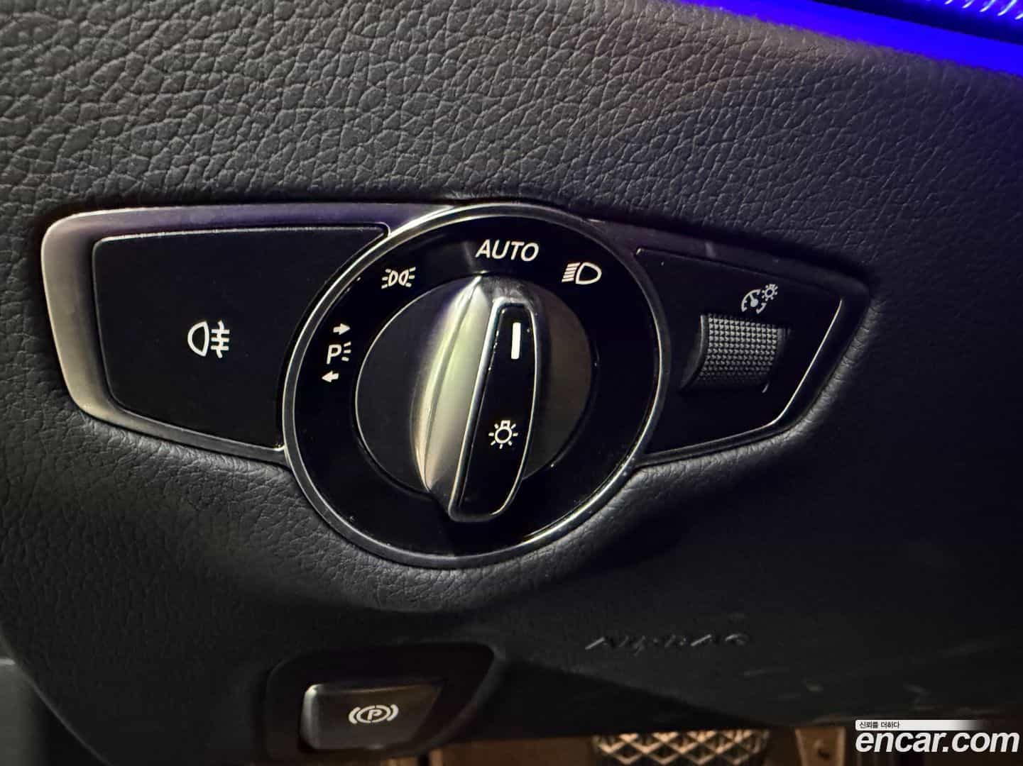 E-Class Mercedes-Benz 2019.3-OPTION-021