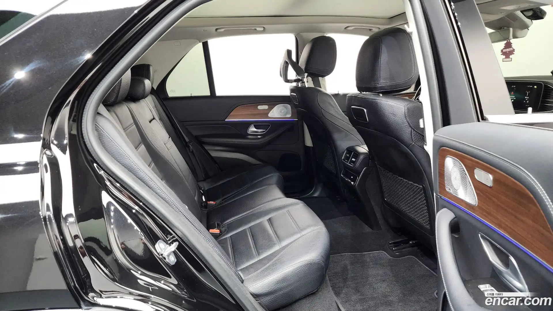 GLE-Class Mercedes-Benz 2020.8-OPTION-016