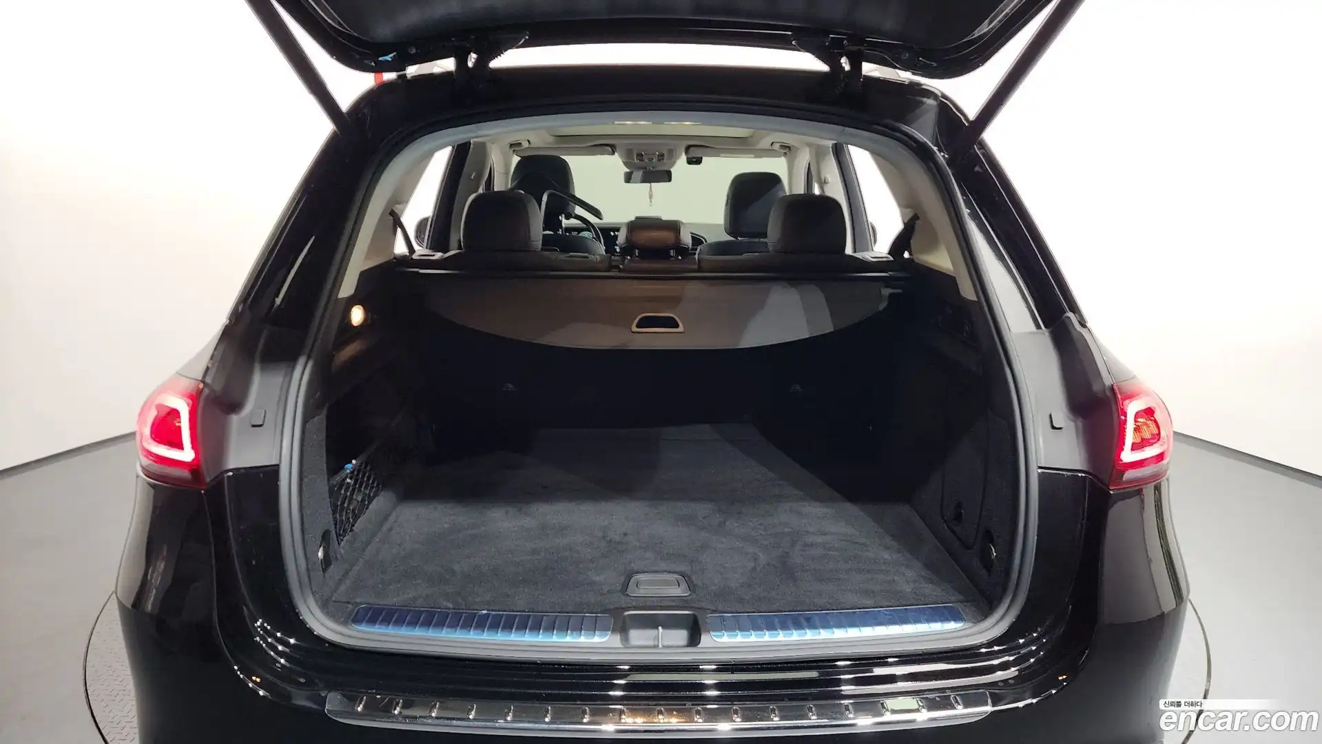 GLE-Class Mercedes-Benz 2020.8-OPTION-024