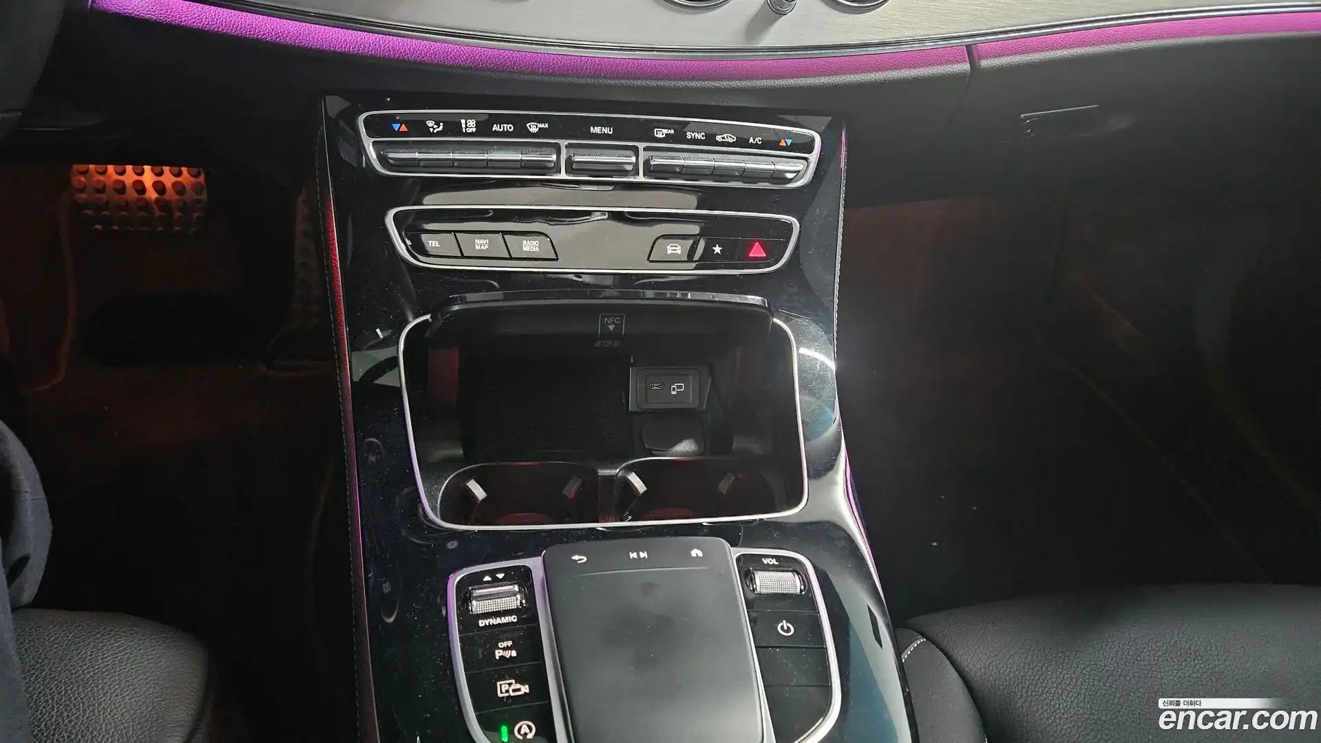 E-Class Mercedes-Benz 2020.11-OPTION-017