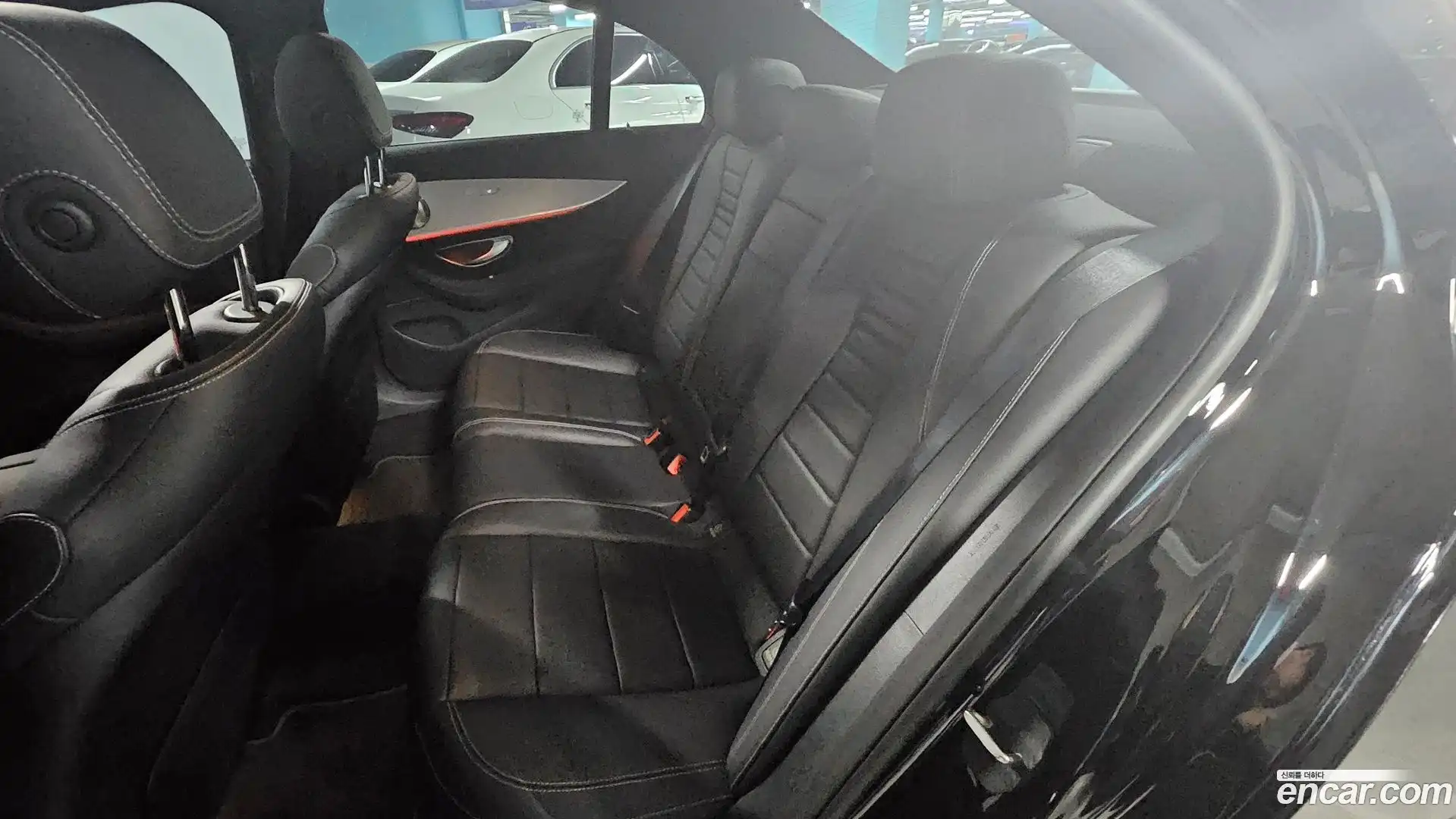 E-Class Mercedes-Benz 2020.11-OPTION-020