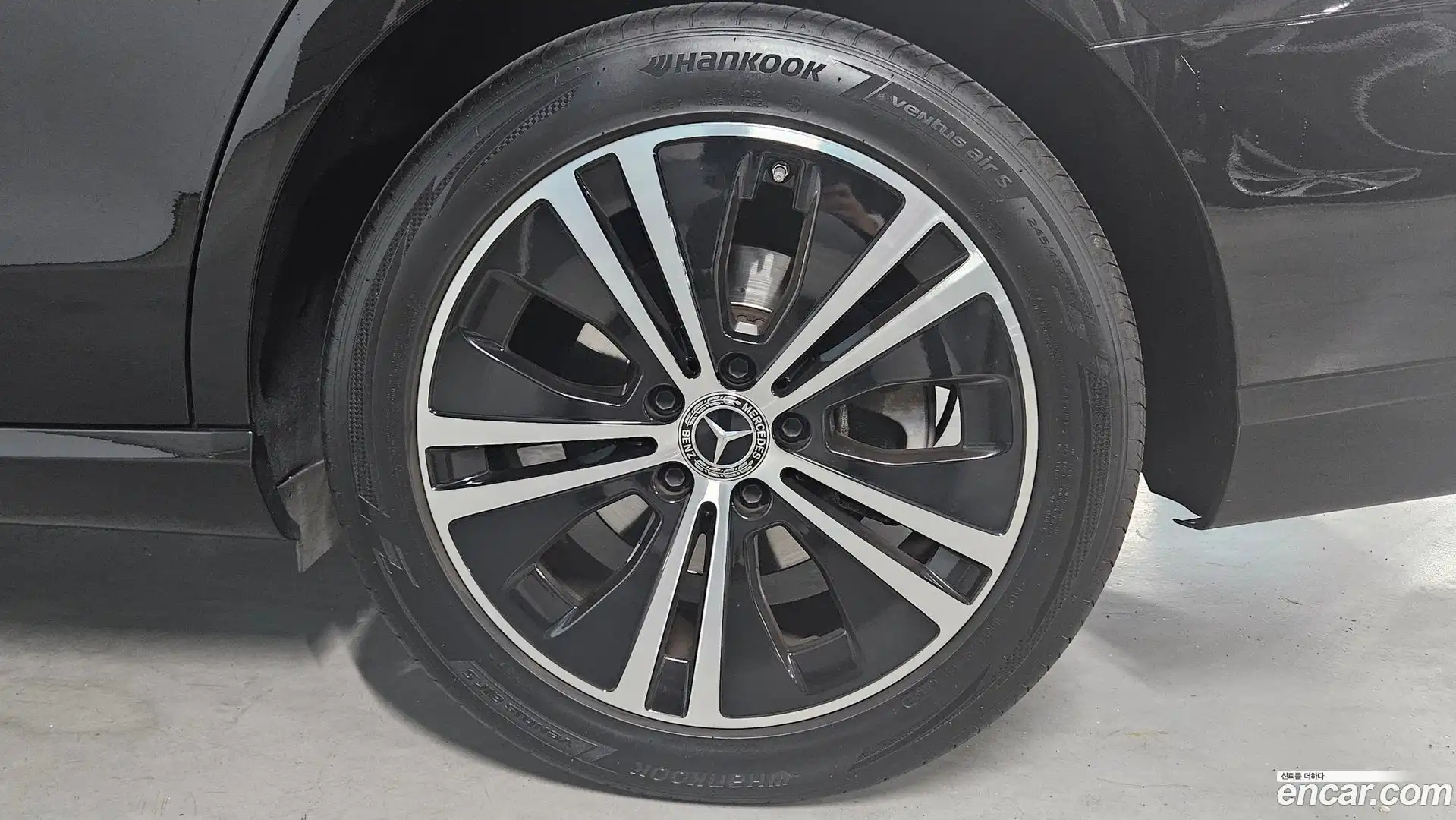 E-Class Mercedes-Benz 2020.11-OPTION-024
