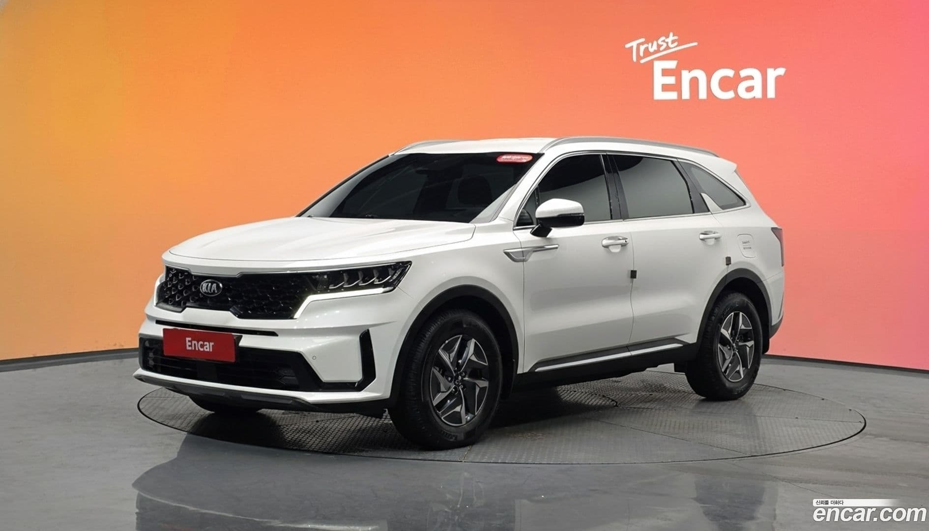 Main__Slider__Photo:Sorento Kia 2020.5-0