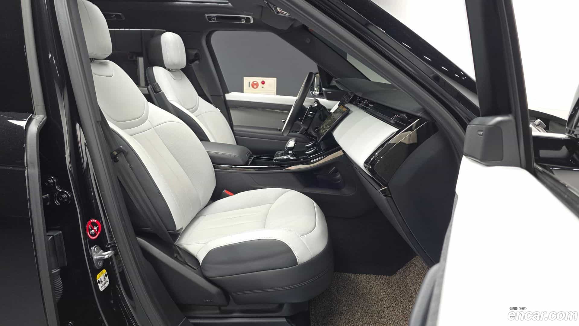 Range Rover Sport Land Rover 2023.1-OPTION-015