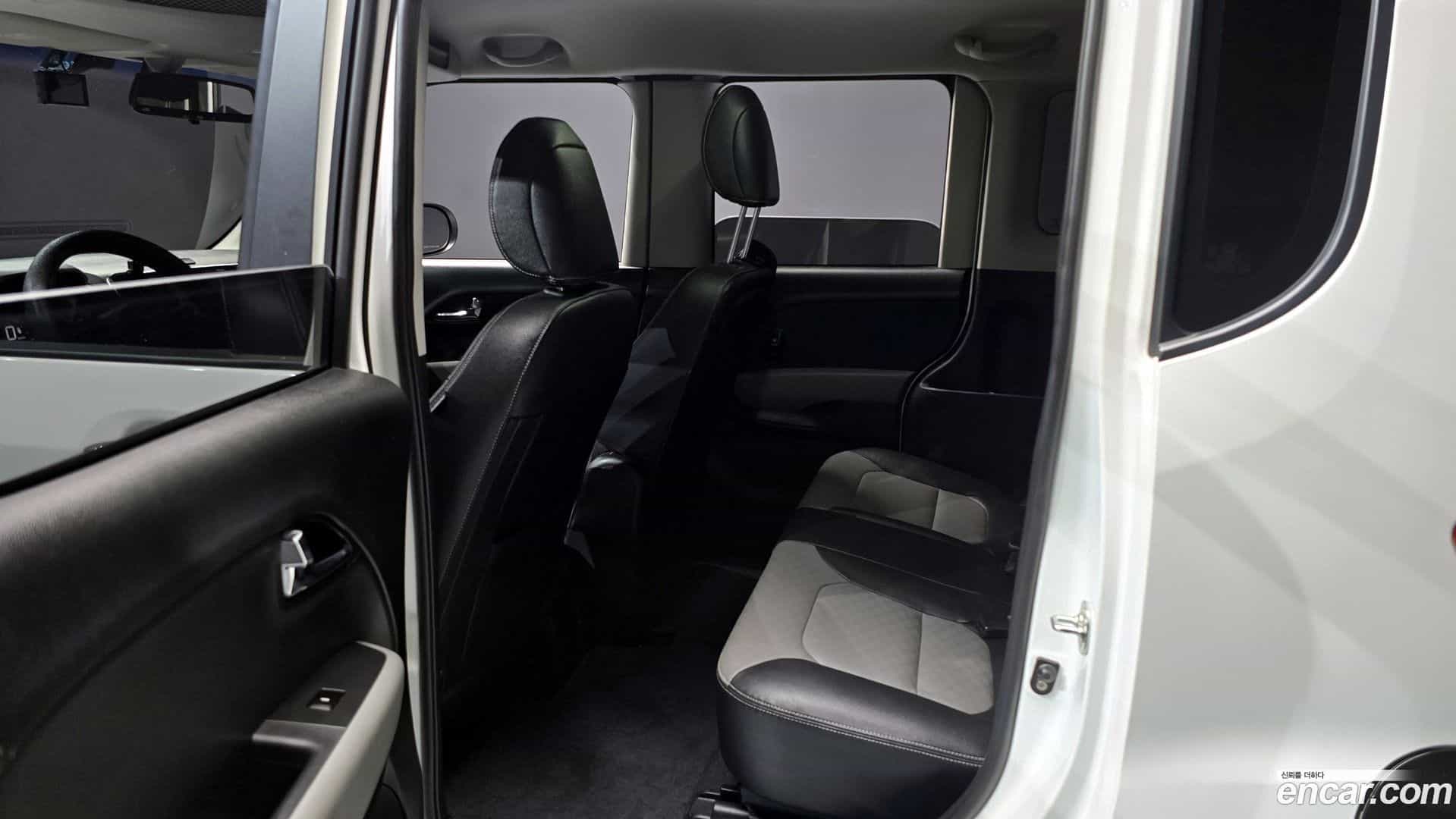 RAY Kia 2018.9-OPTION-016