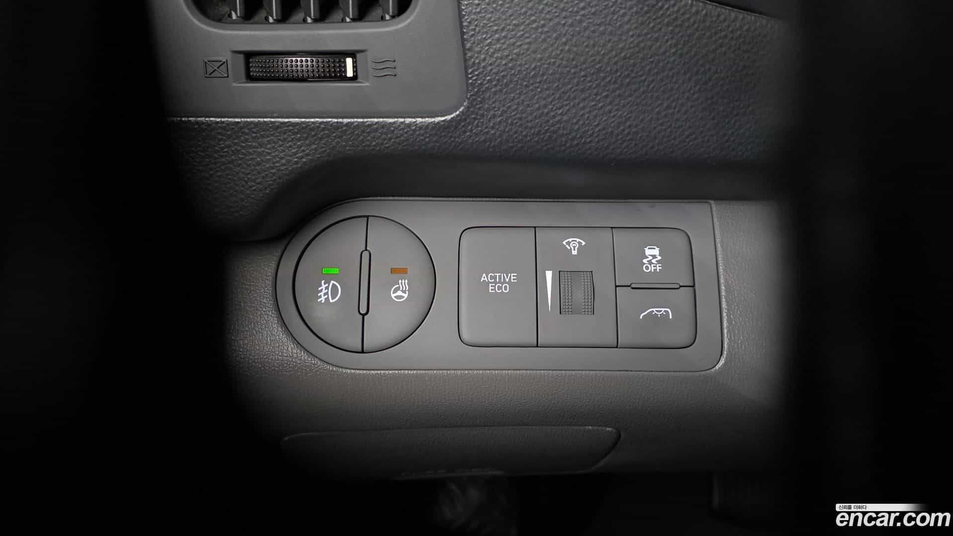 Starex Hyundai 2018.1-OPTION-018