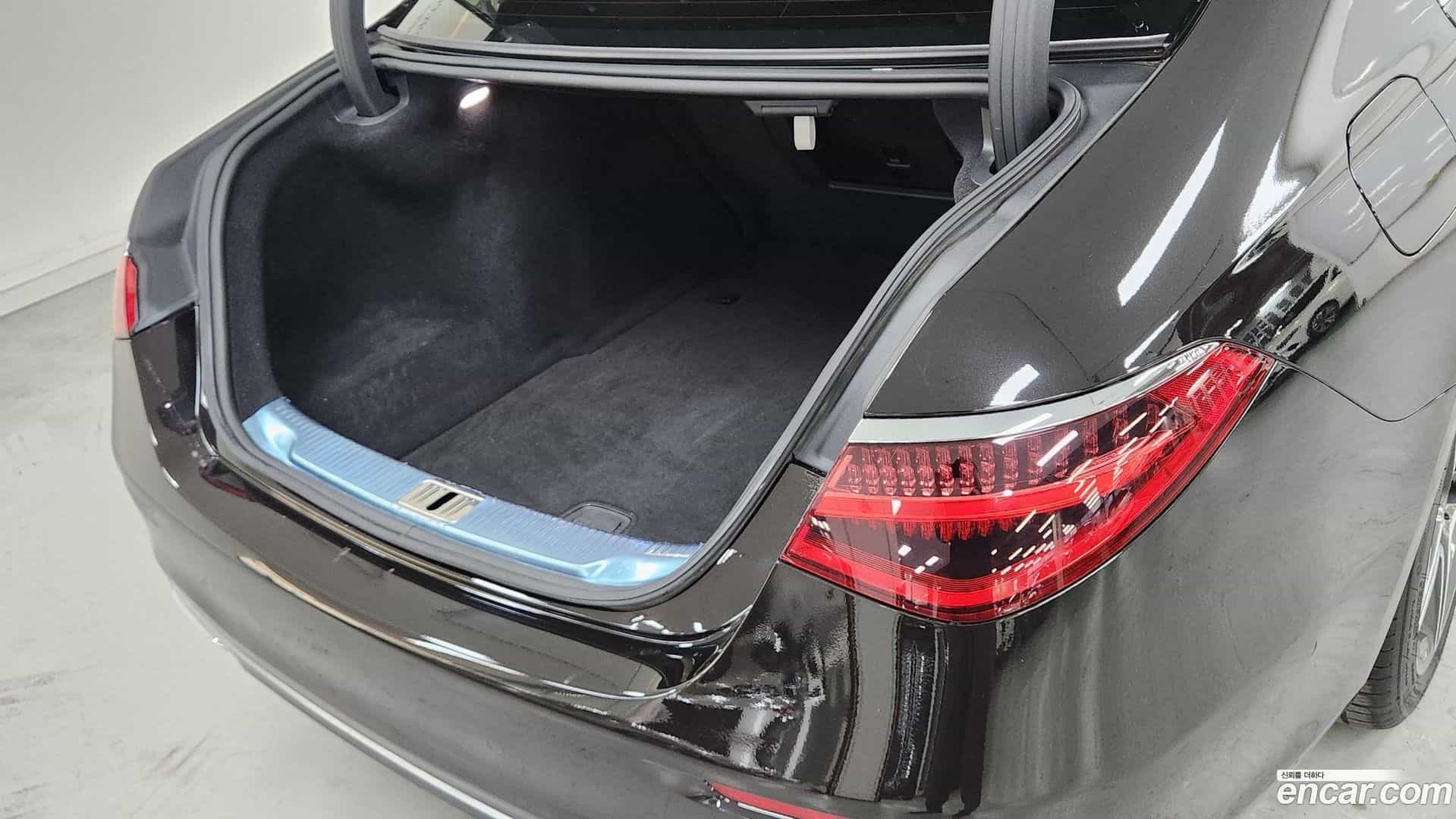 S-Class Mercedes-Benz 2022.1-OPTION-015