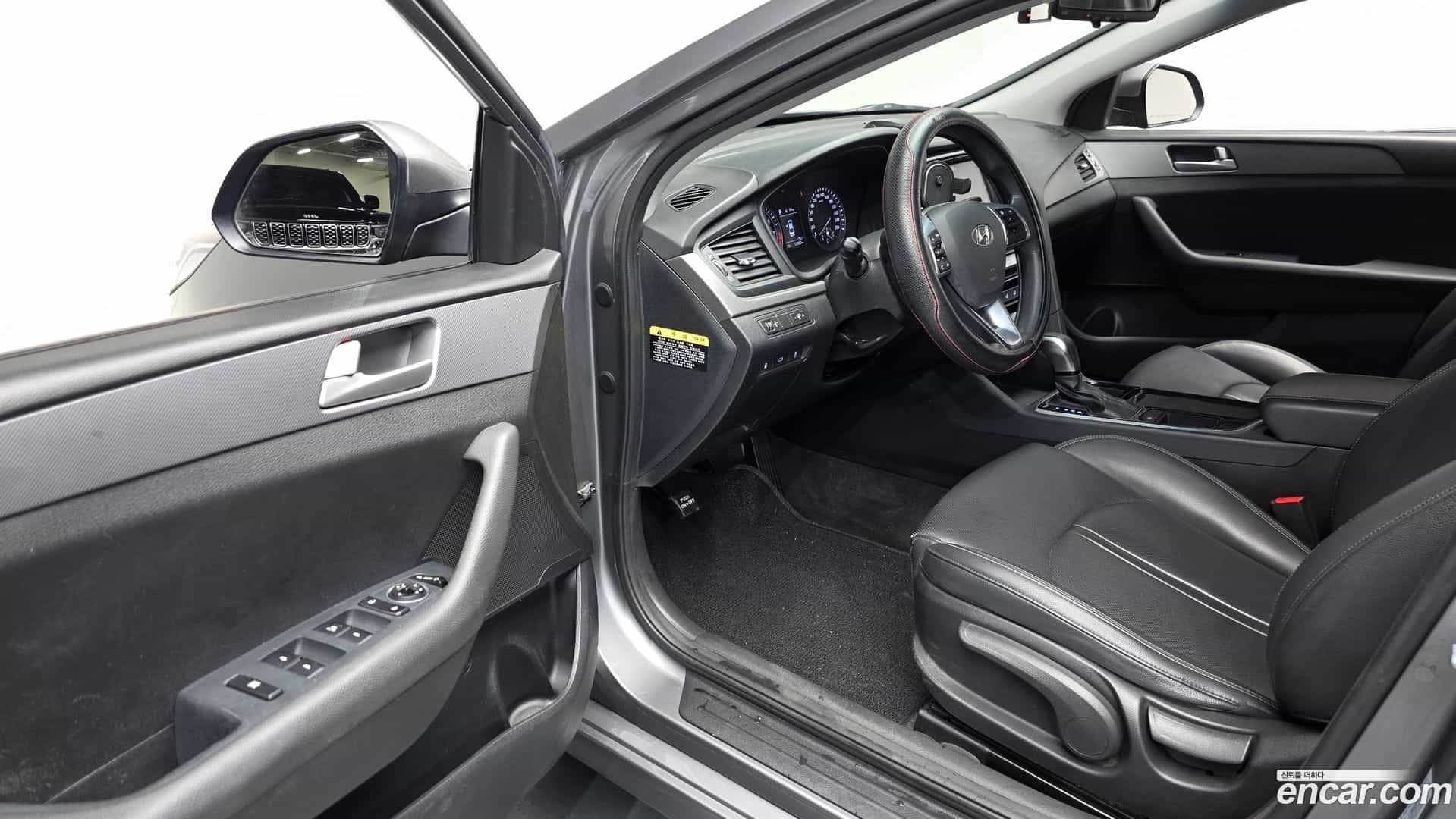 Sonata Hyundai 2017.6-OPTION-015