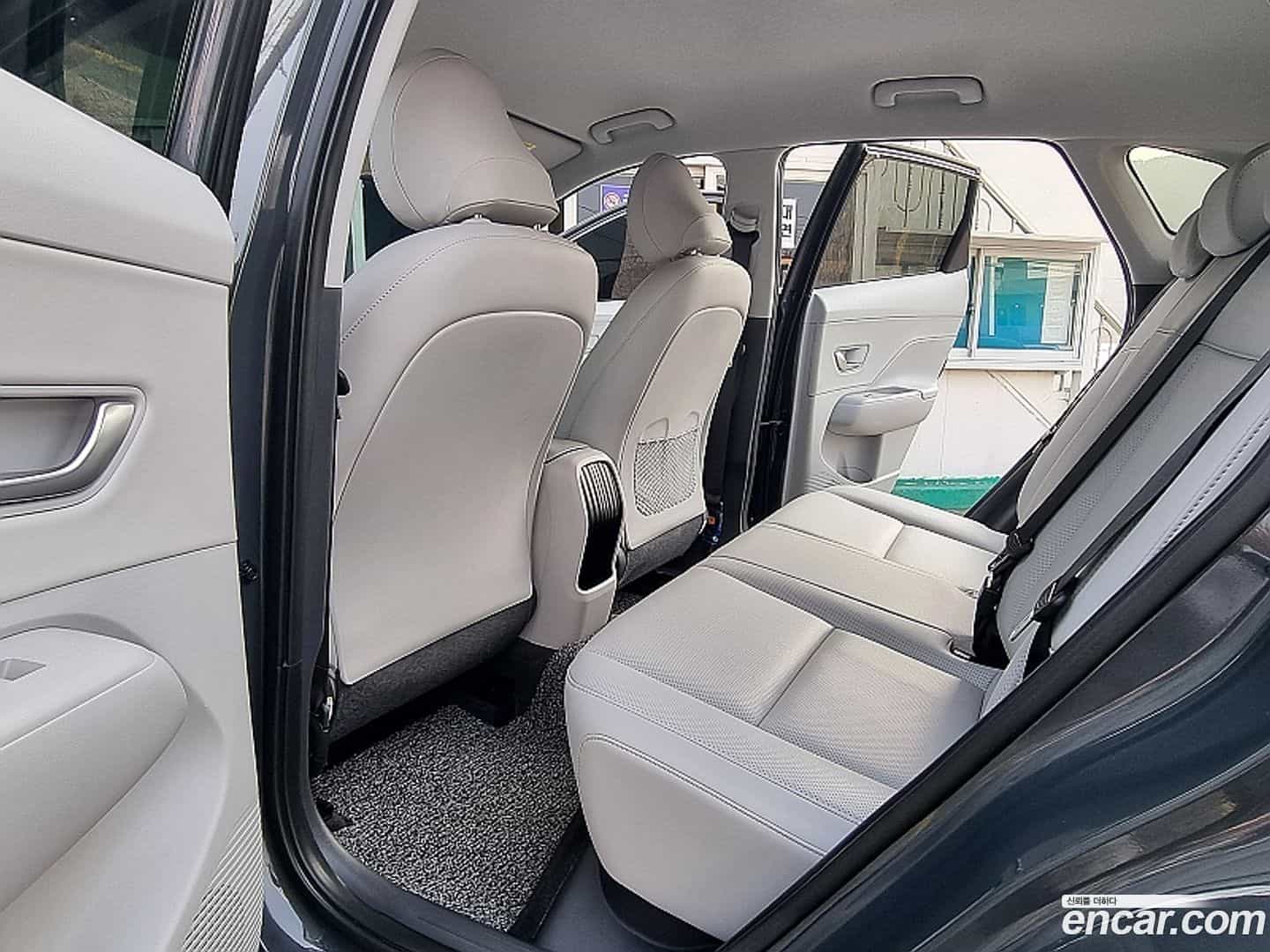 Kona Hyundai 2023.2-INNER-008