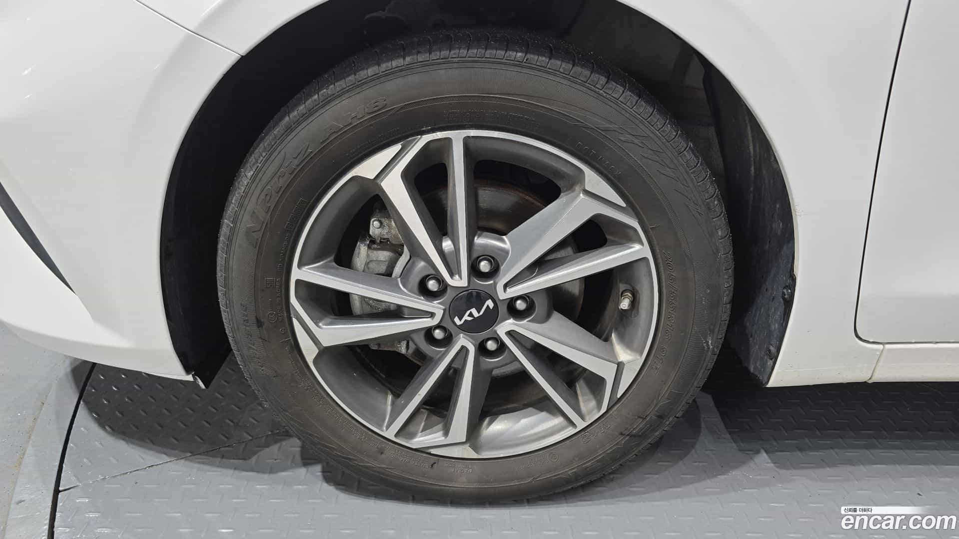 K3 Kia 2023.2-OUTER-005