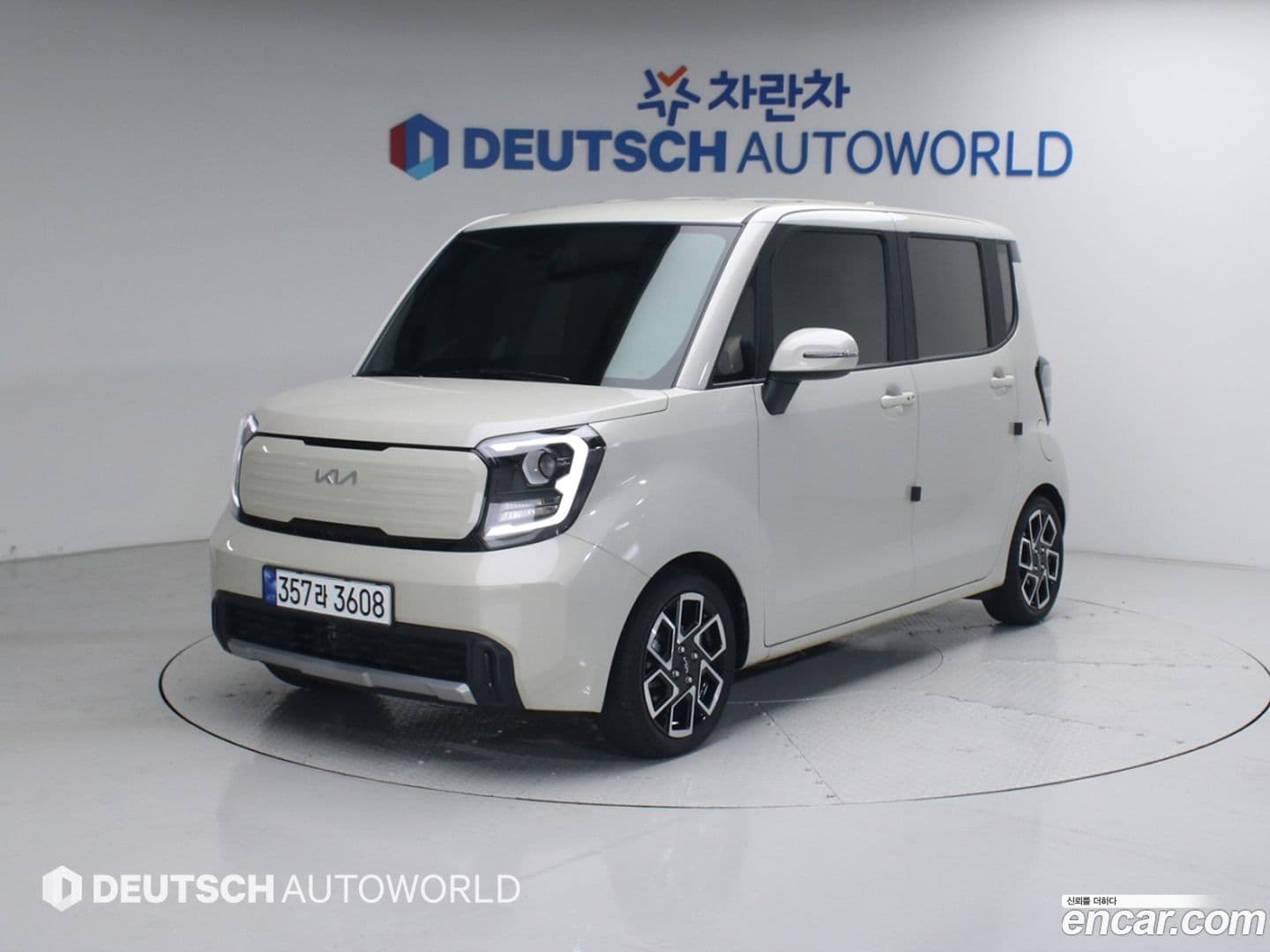 Main__Slider__Photo:RAY Kia 2023.5-0