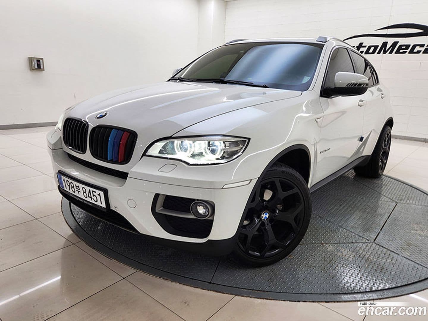 Main__Slider__Photo:X6 BMW 2013.5-0