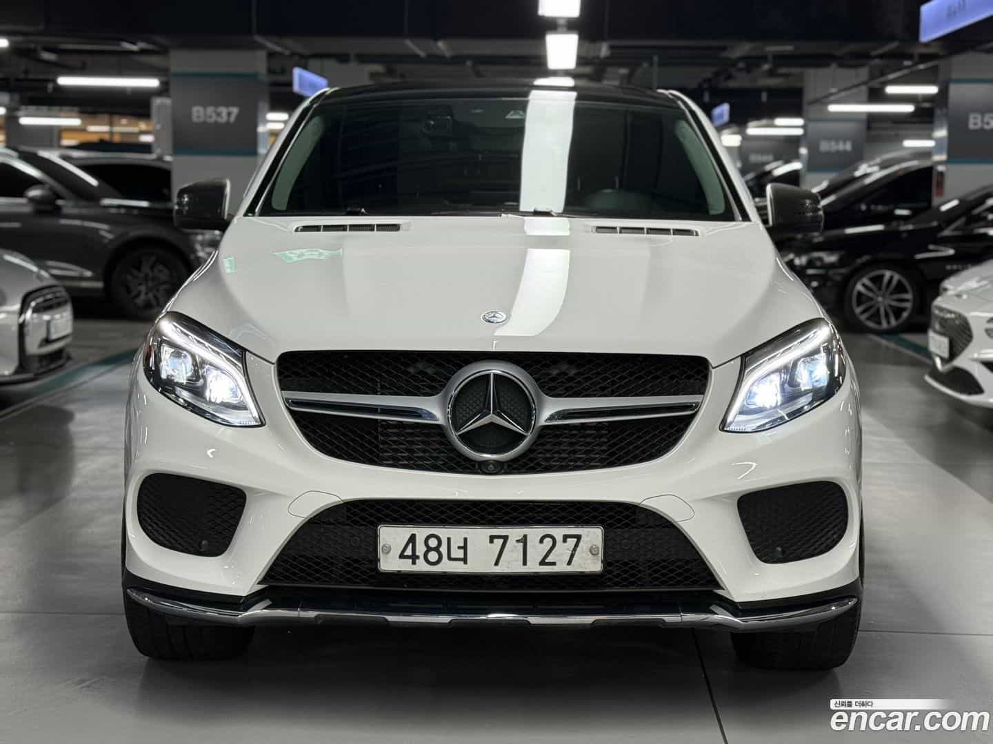GLE-Class Mercedes-Benz 2017.0-OUTER-001