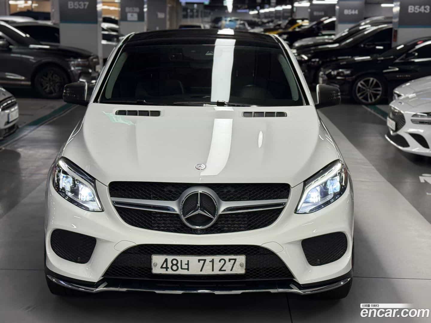 GLE-Class Mercedes-Benz 2017.0-OUTER-002