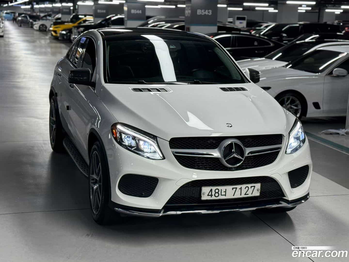 GLE-Class Mercedes-Benz 2017.0-OUTER-003