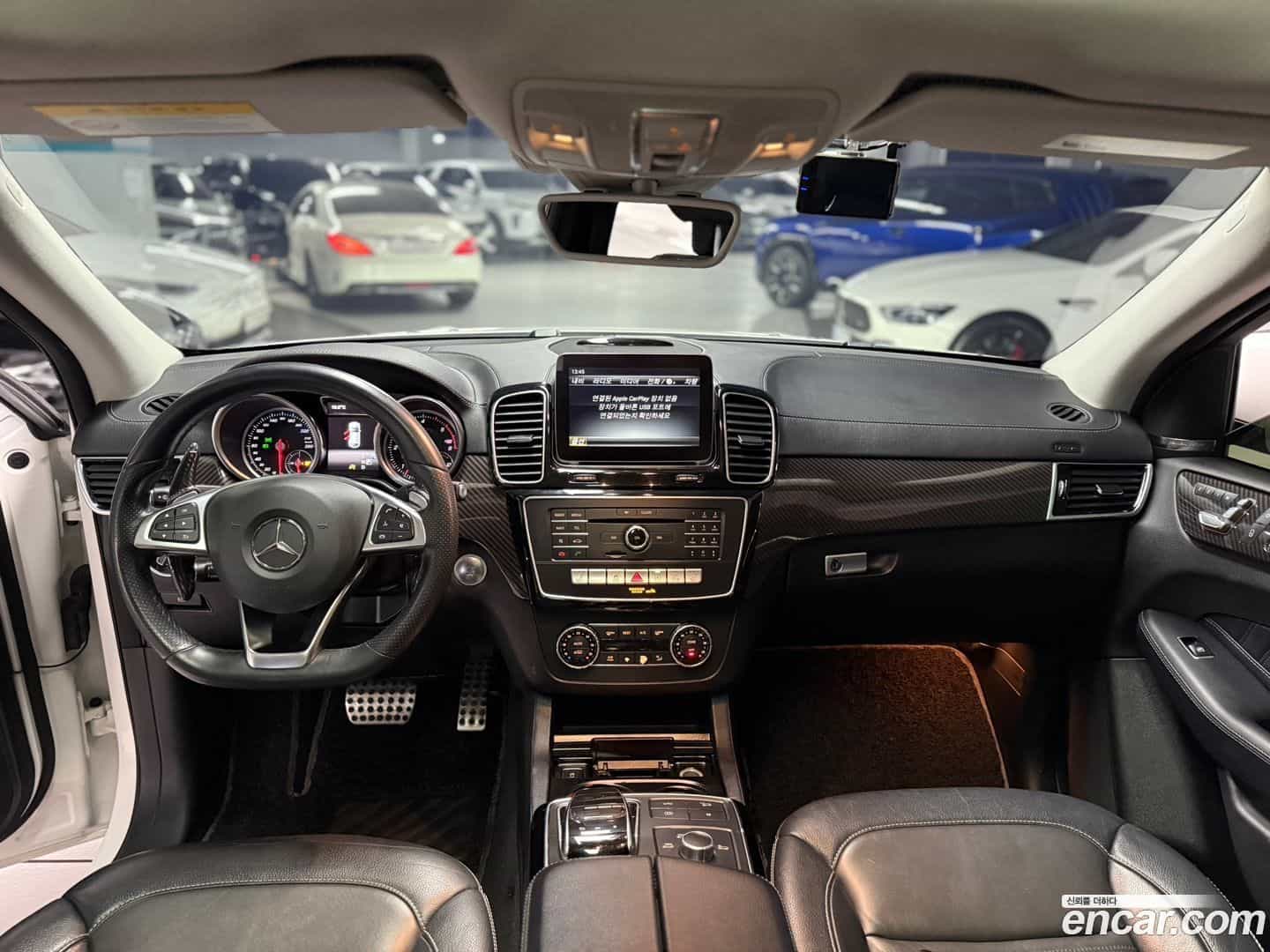 GLE-Class Mercedes-Benz 2017.0-INNER-007
