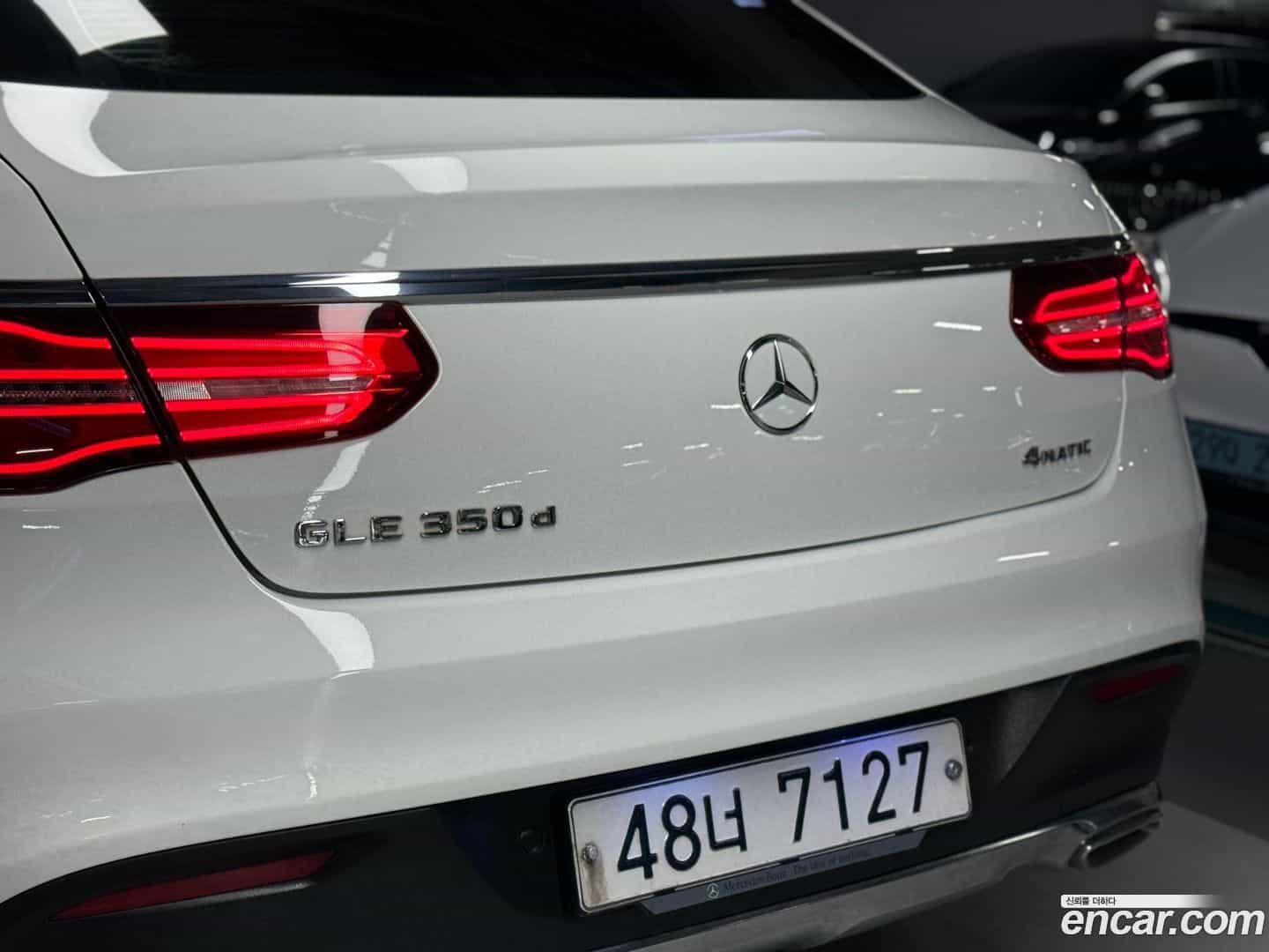 GLE-Class Mercedes-Benz 2017.0-OPTION-024