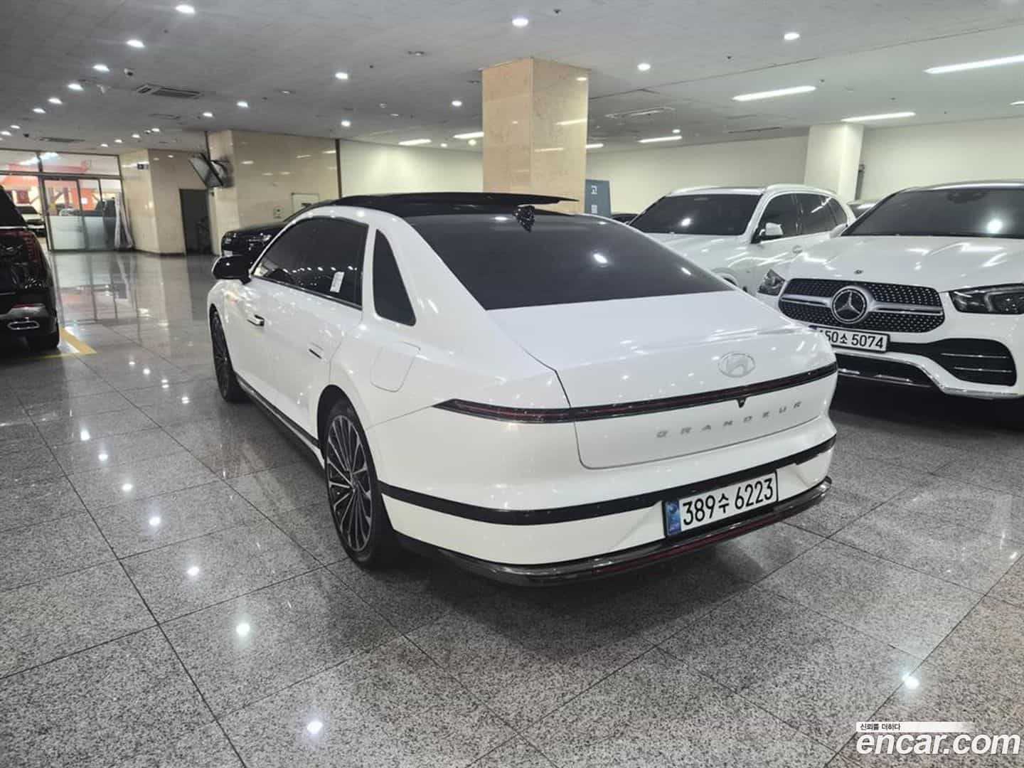 Grandeur Hyundai 2023.0-OUTER-003