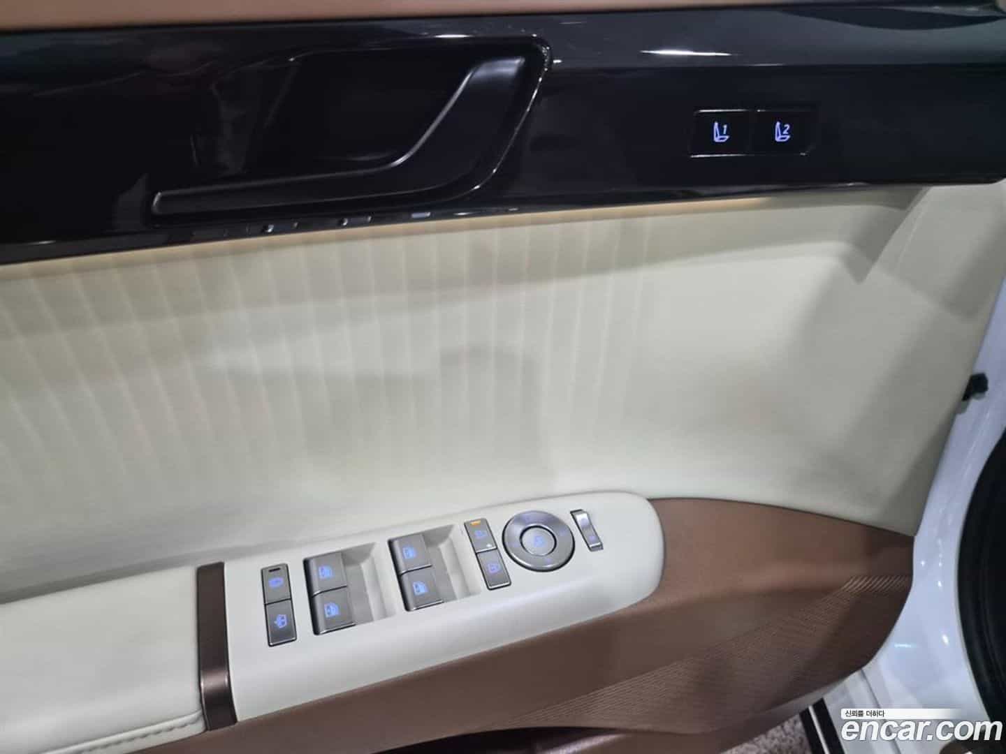 Grandeur Hyundai 2023.0-OPTION-019