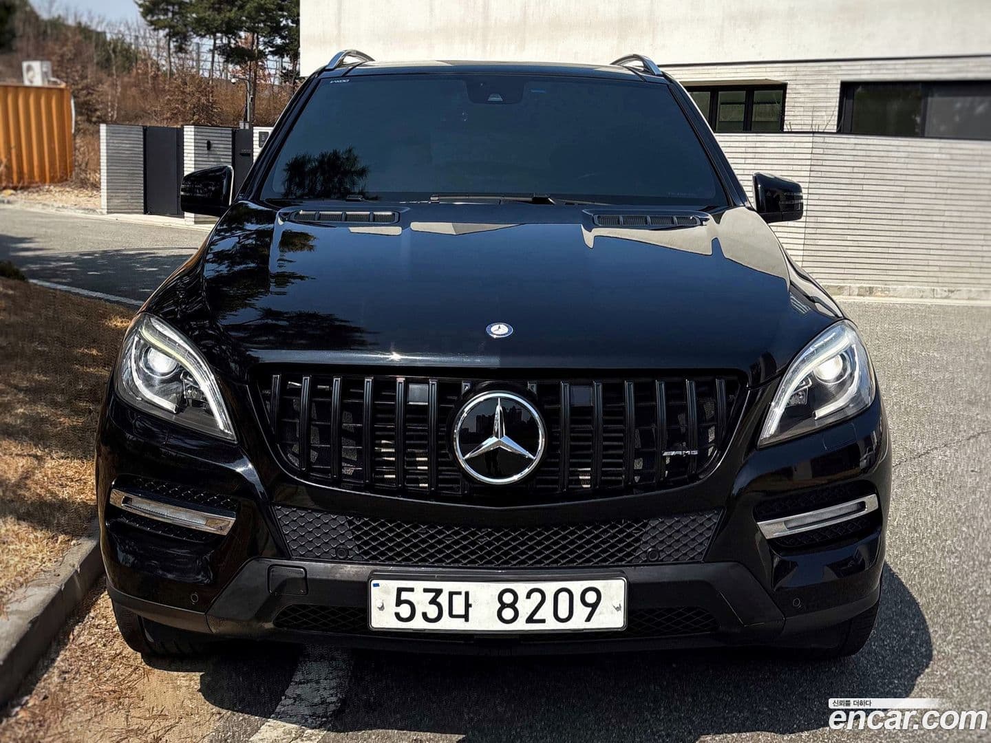 Main__Slider__Photo:M-class Mercedes-Benz 2012.4-0
