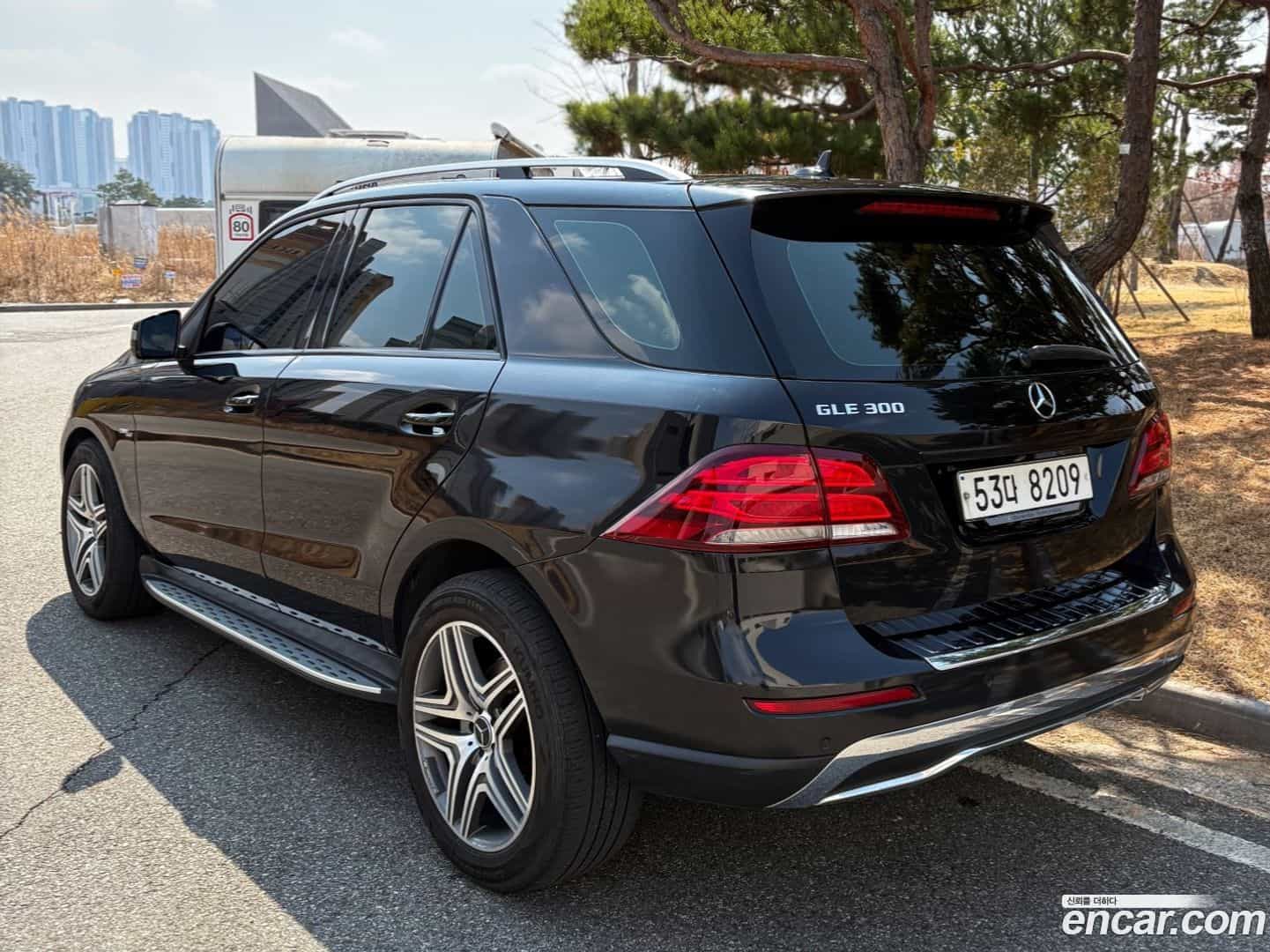 M-class Mercedes-Benz 2012.4-OUTER-003