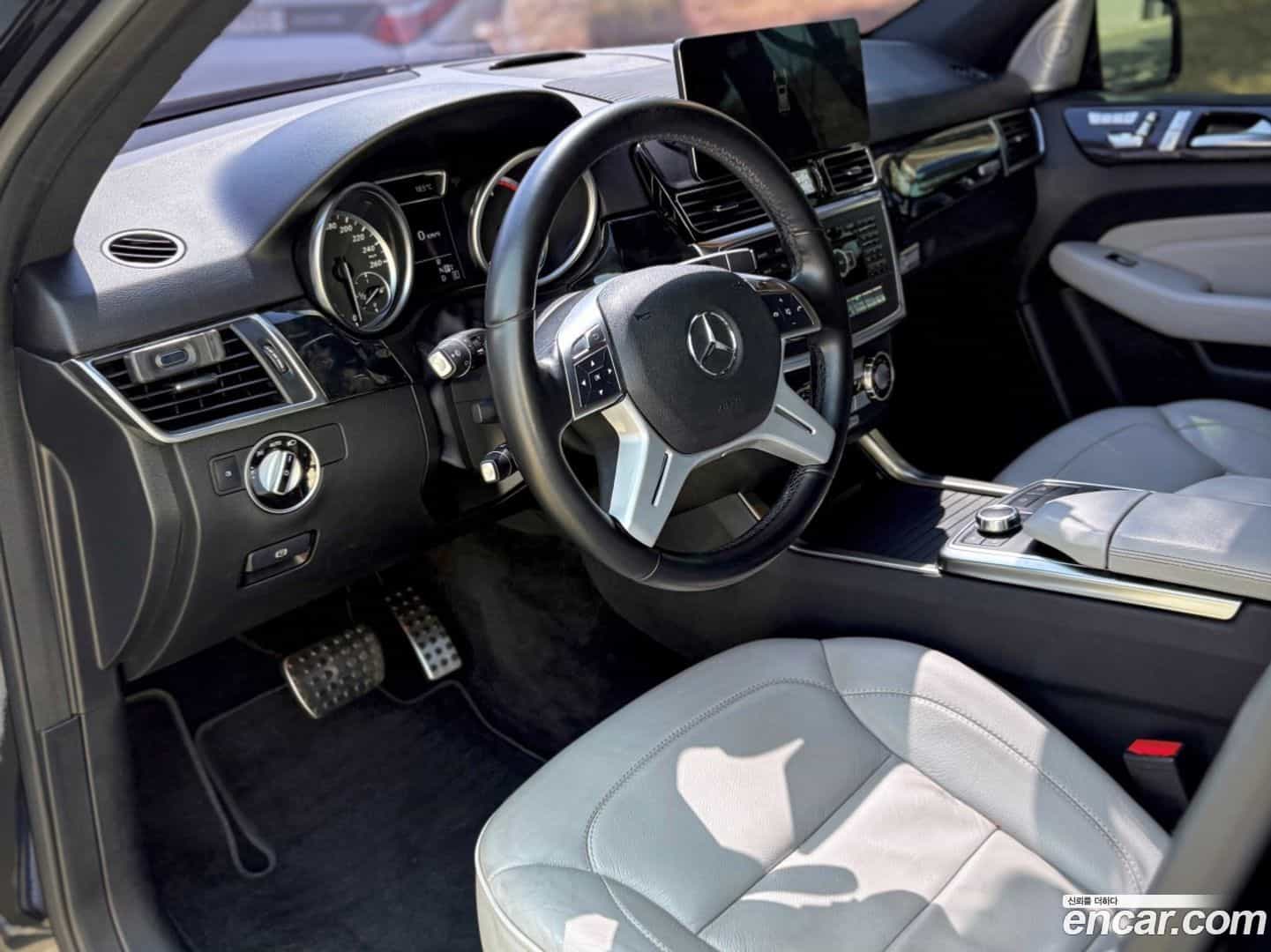 M-class Mercedes-Benz 2012.4-OUTER-004