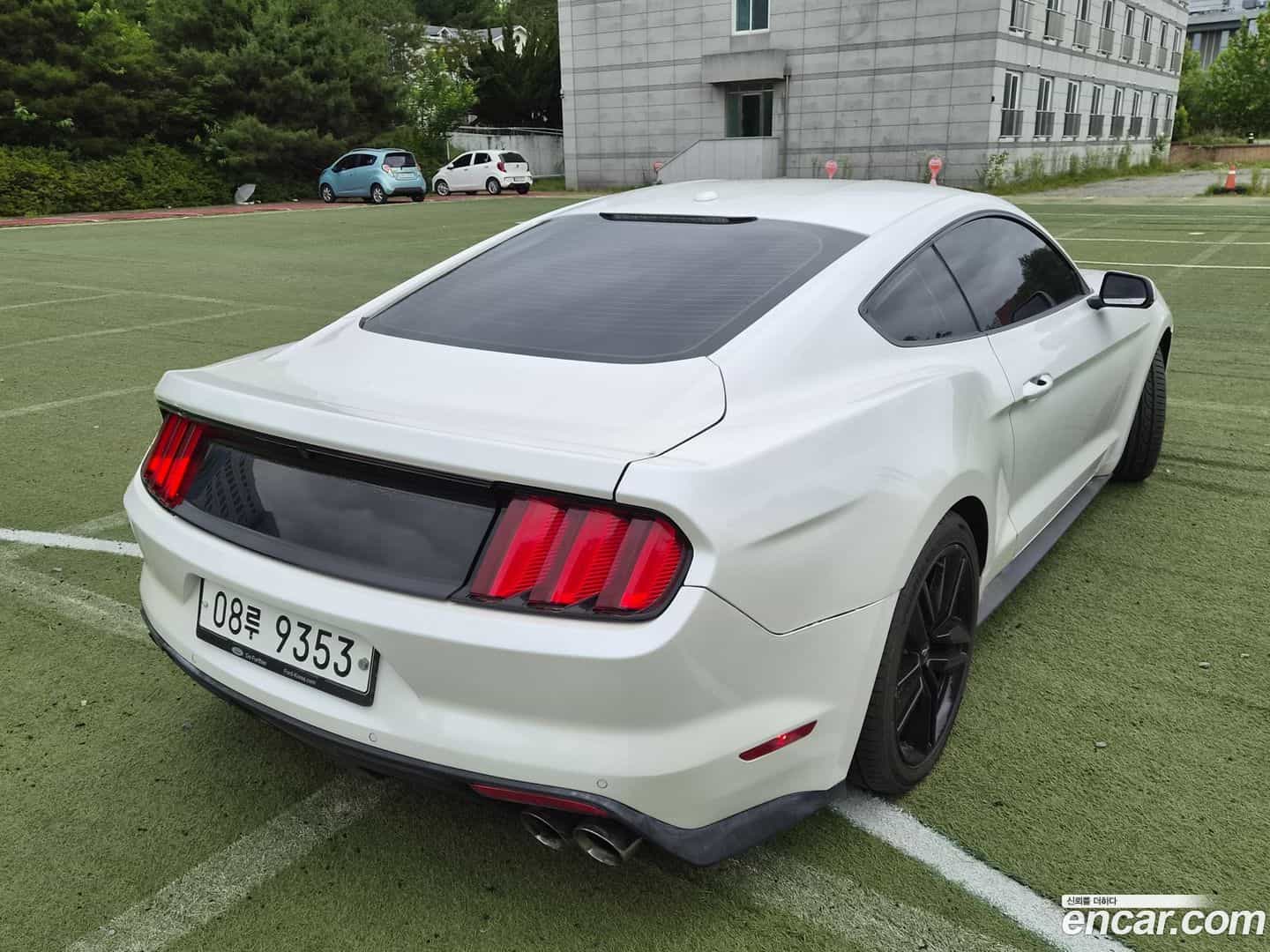 Mustang Ford 2017.10-INNER-008