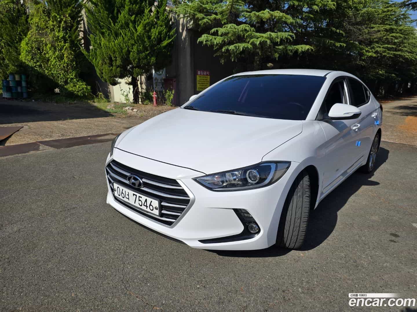 AVANTE Hyundai 2018.1-OUTER-001
