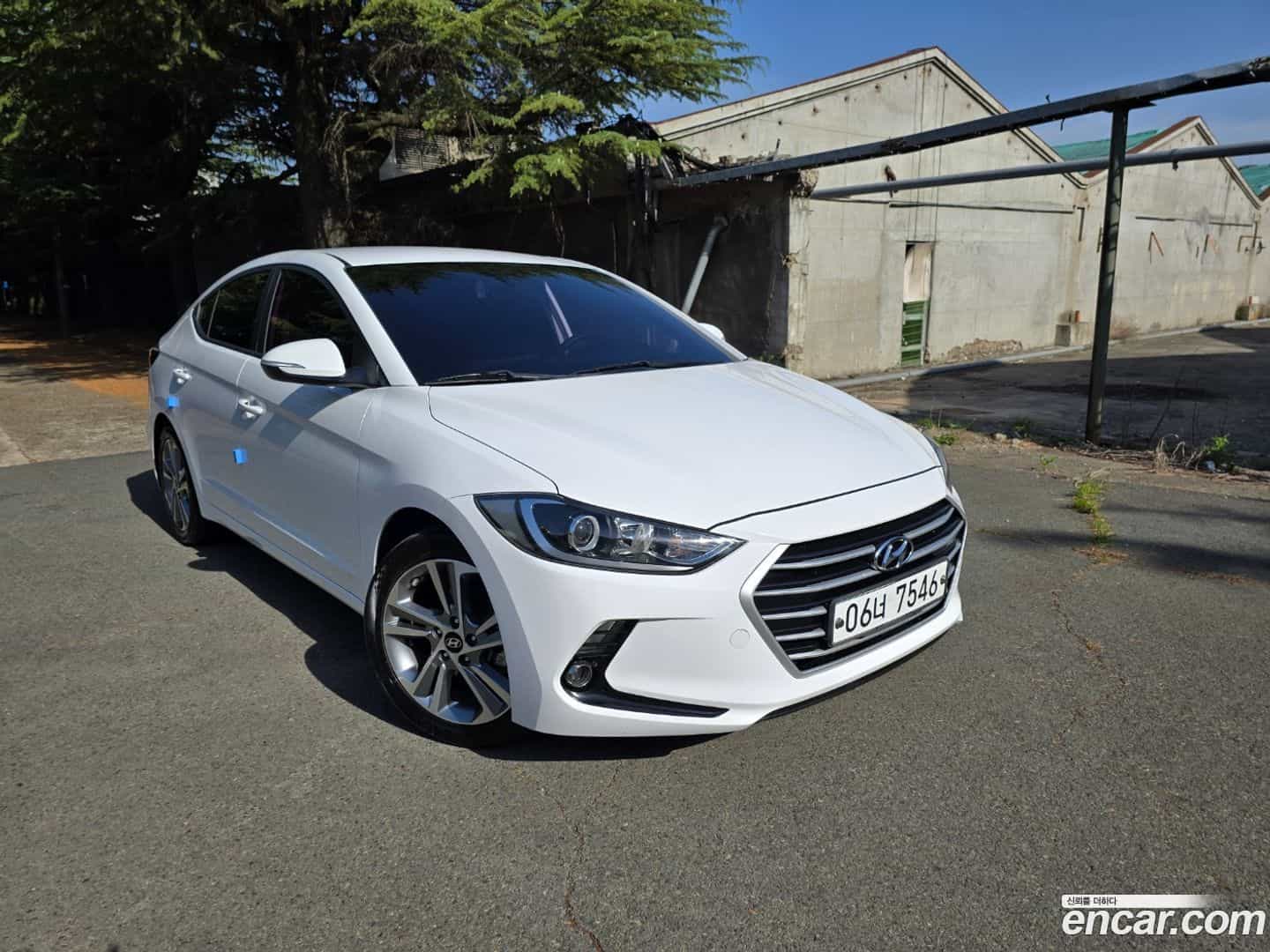 AVANTE Hyundai 2018.1-OUTER-003