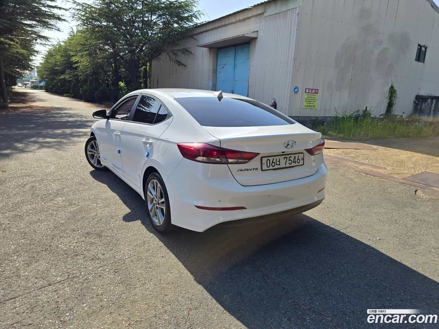 AVANTE Hyundai 2018.1-OUTER-004