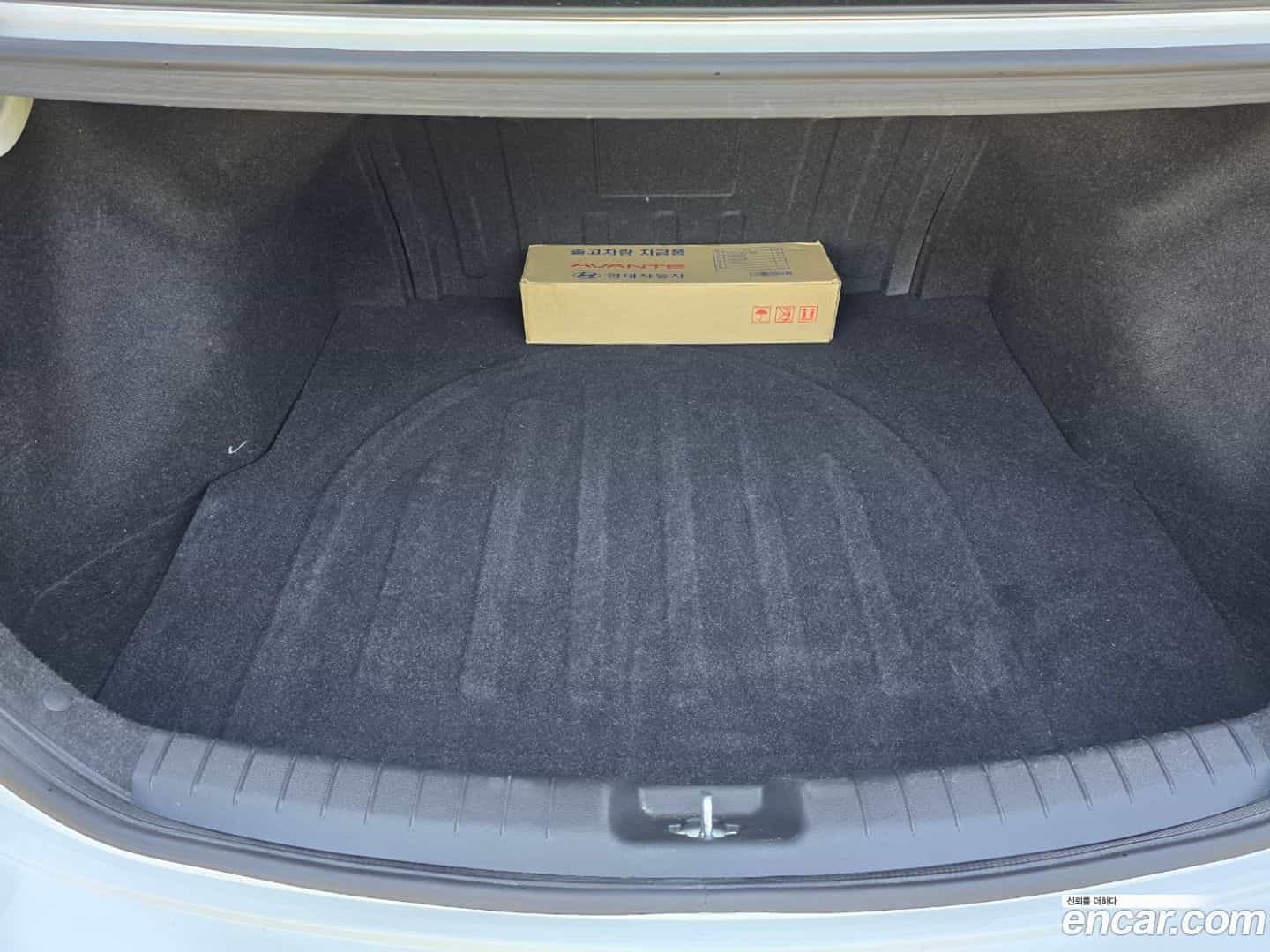 AVANTE Hyundai 2018.1-OPTION-022