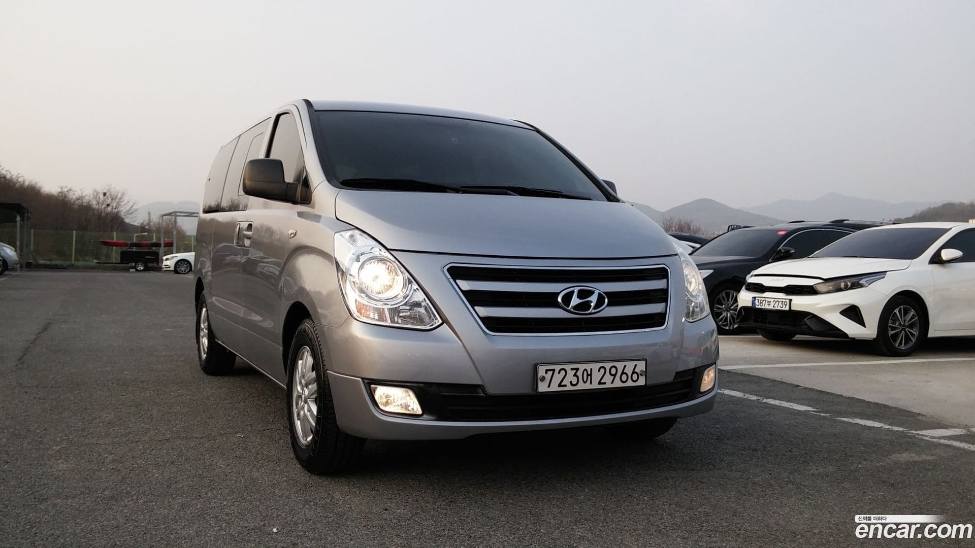 Main__Slider__Photo:Starex Hyundai 2017.8-0