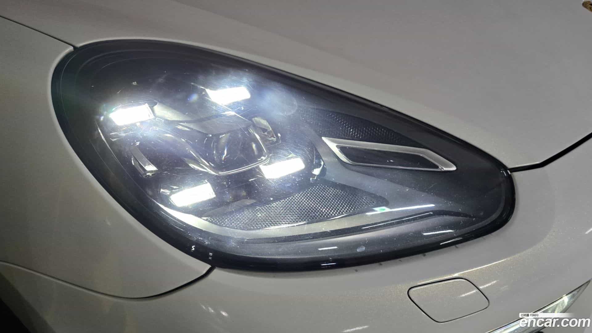 Cayenne Porsche 2015.2-INNER-008