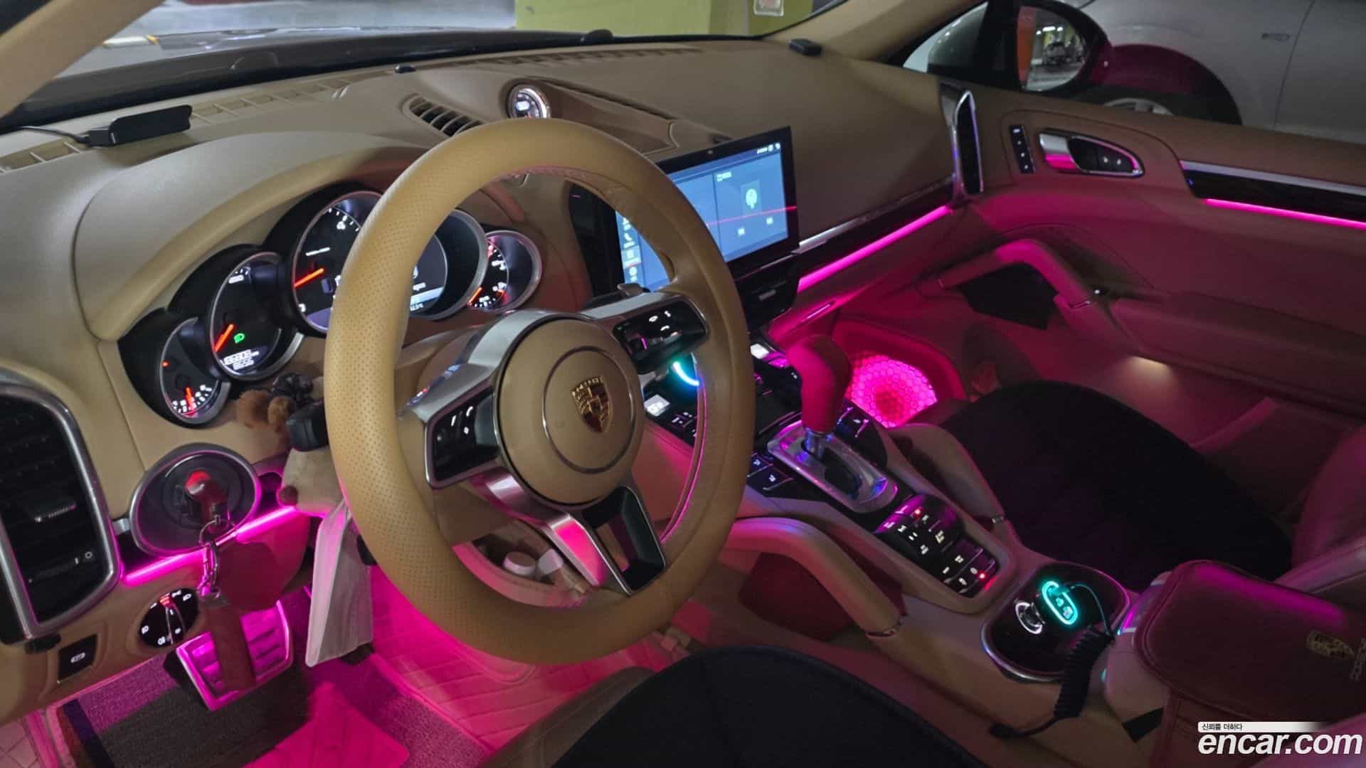 Cayenne Porsche 2015.2-INNER-009