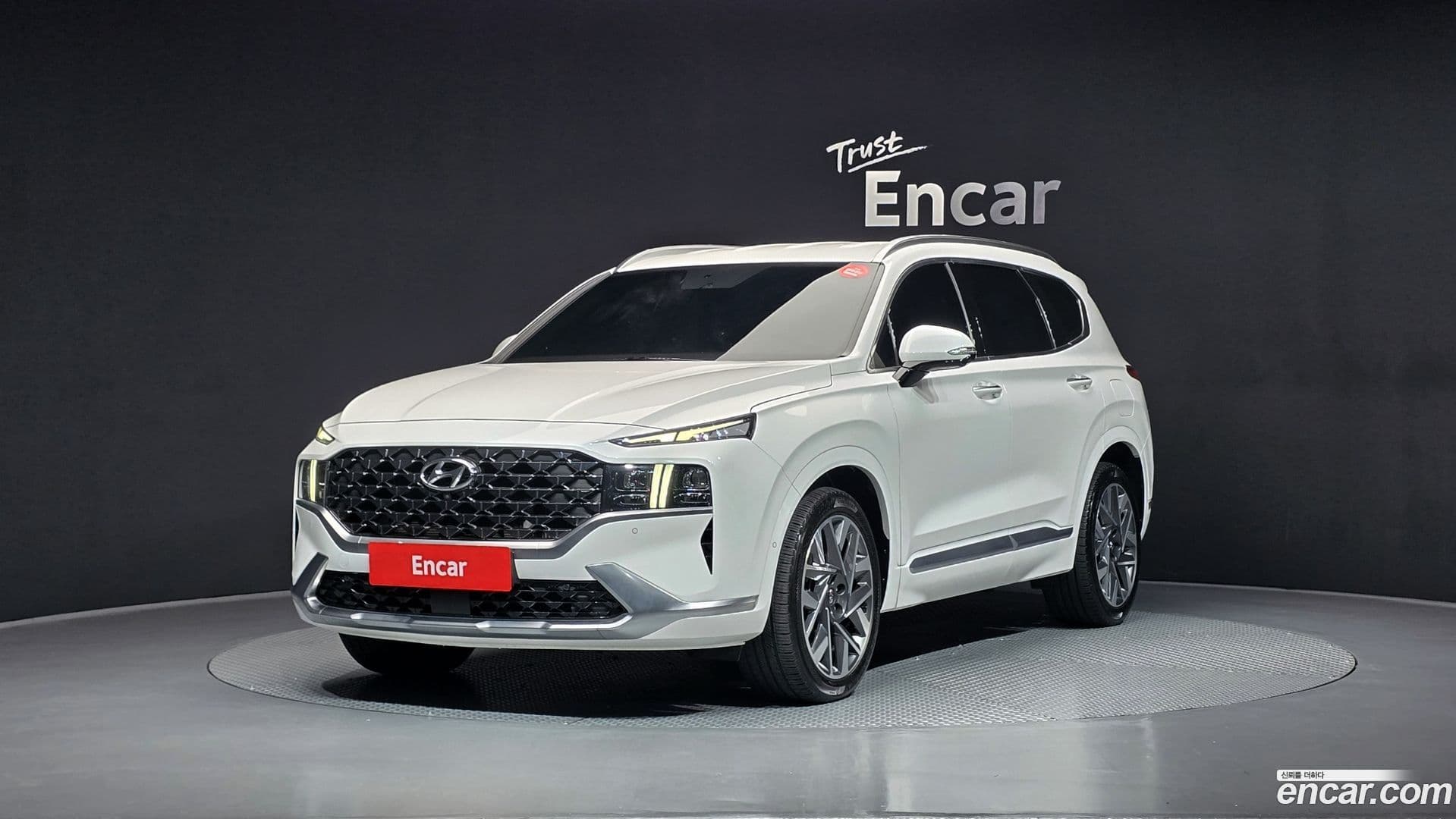 Main__Slider__Photo:Santafe Hyundai 2021.3-0