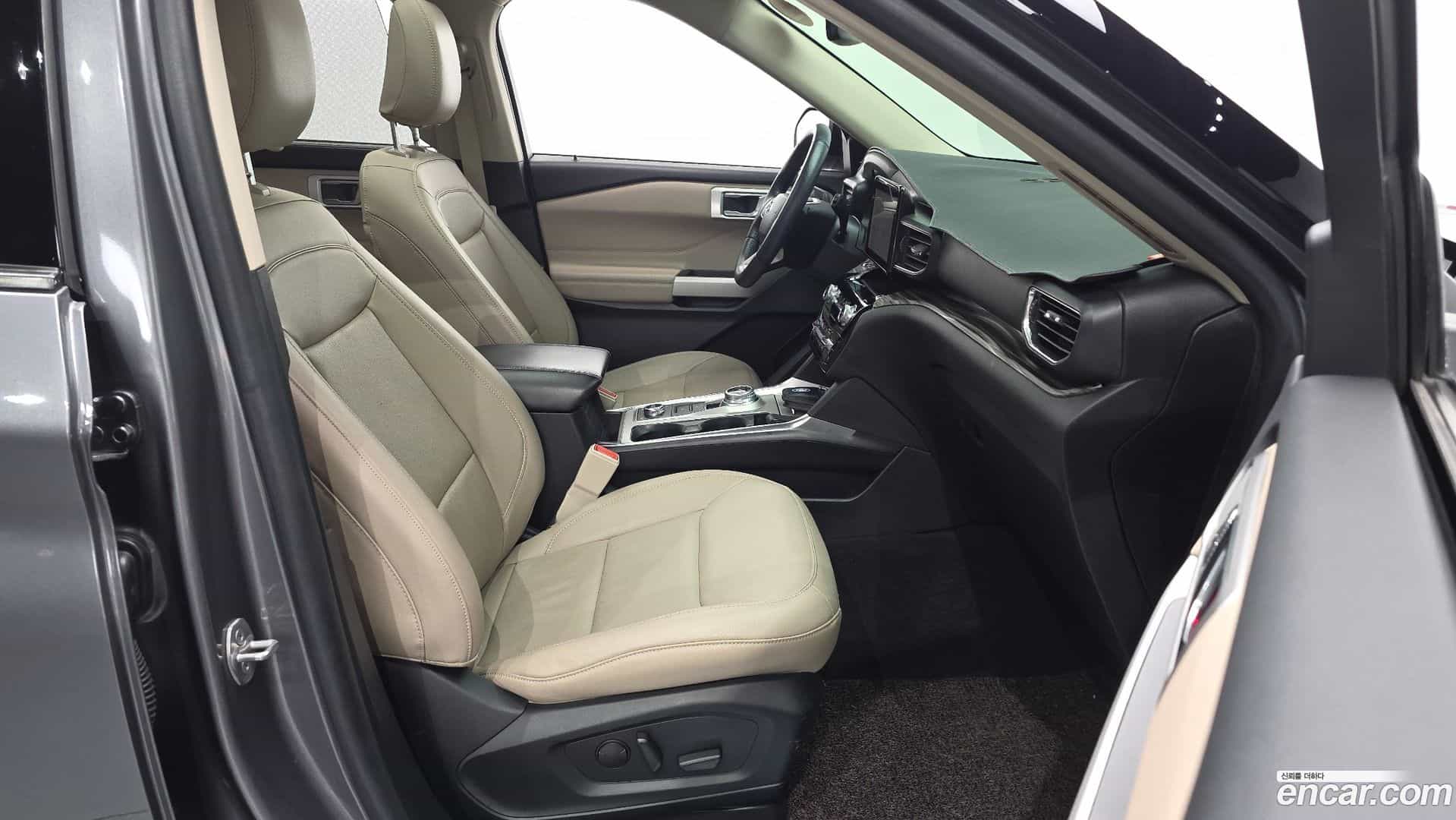 Explorer Ford 2022.6-INNER-010