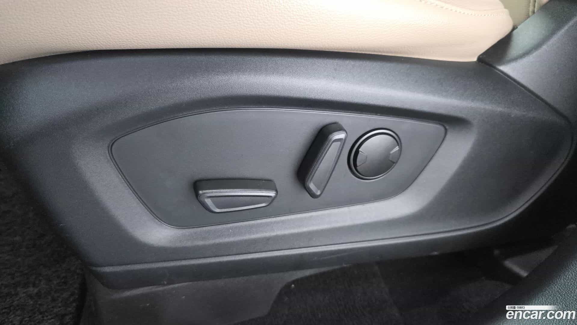 Explorer Ford 2022.6-OPTION-022